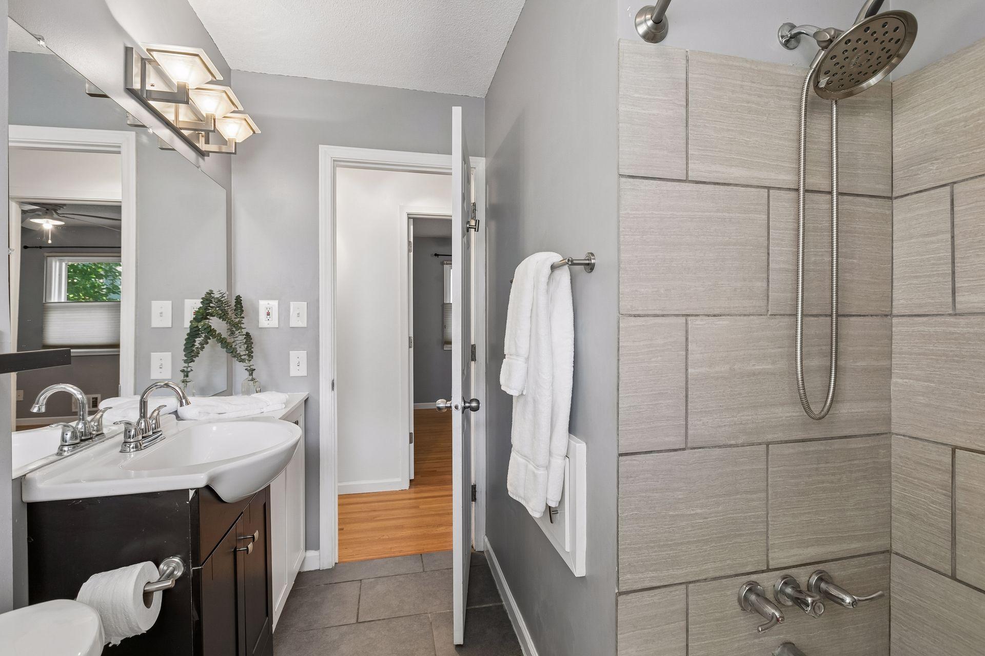 View of Residential at 740 Jefferson Street, Minneapolis MN 55413, Minneapolis (18 of 38) - Mike Wilen | Minnesota Team Real Estate