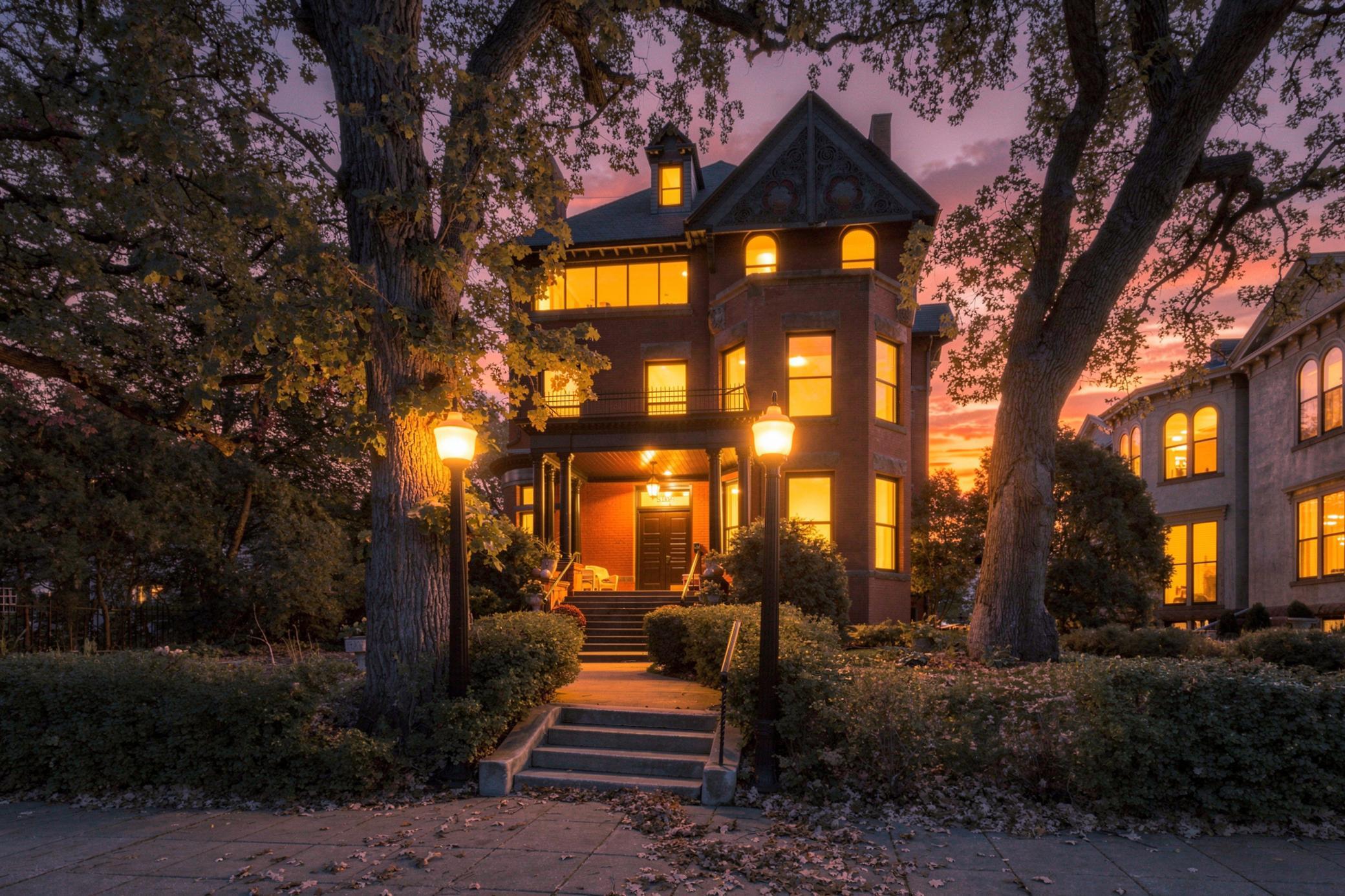 View of (CC) Converted Mansion at 302 Summit Avenue, Saint Paul - Mike Wilen | Minnesota Team Real Estate