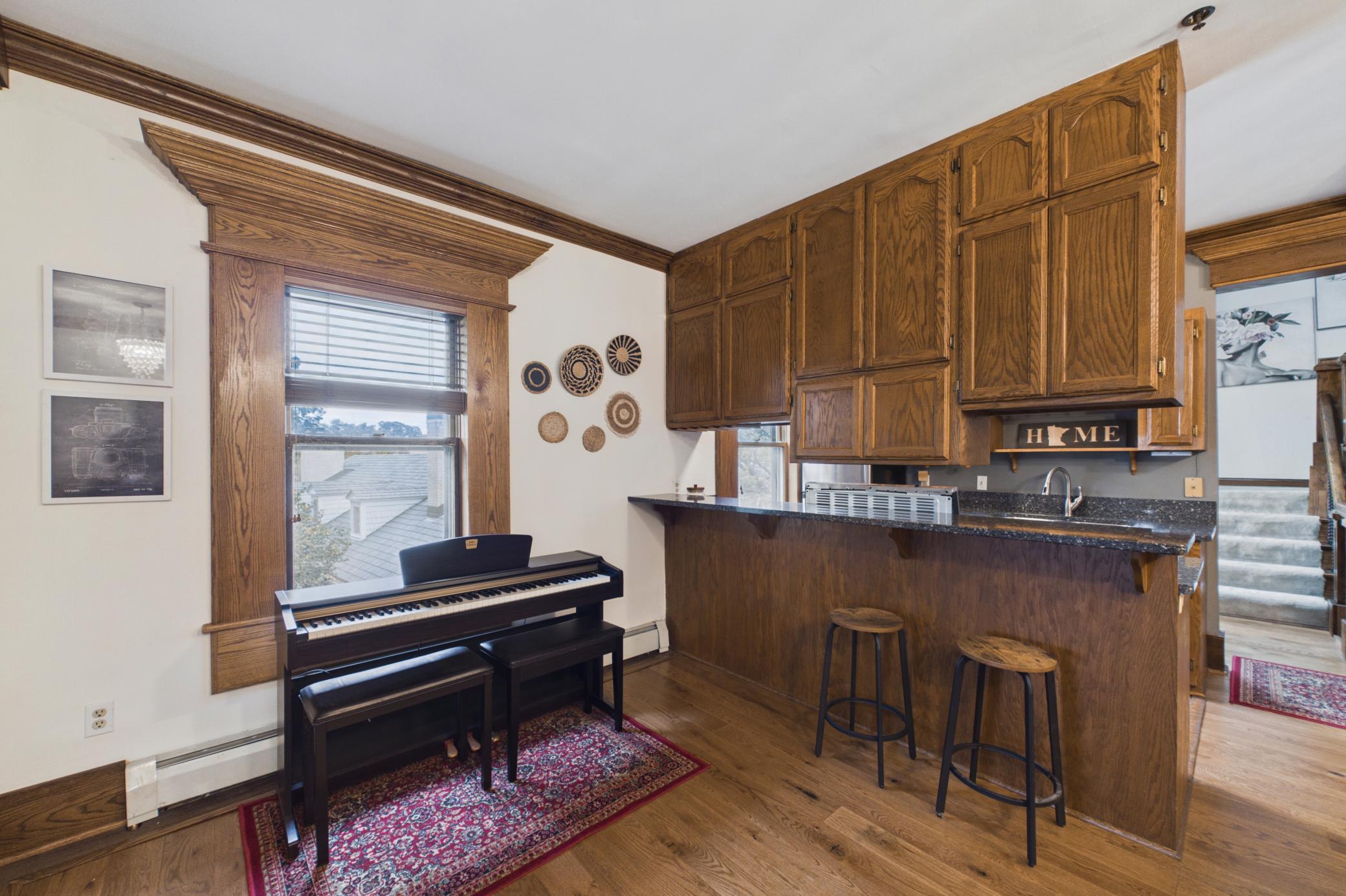 View of Residential at 302 Summit Avenue #D, Saint Paul MN 55102, Saint Paul (16 of 24) - Mike Wilen | Minnesota Team Real Estate