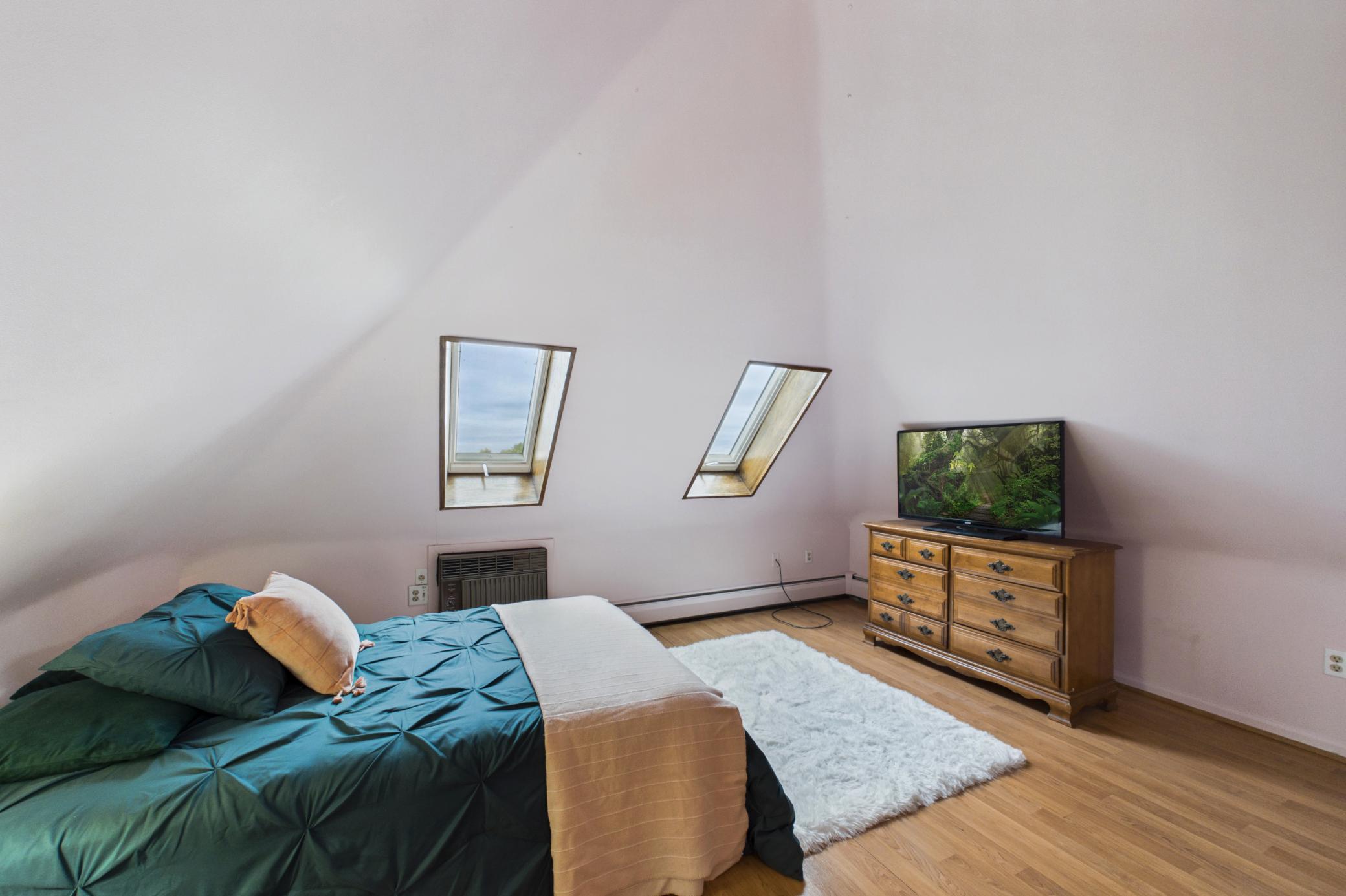 View of Residential at 302 Summit Avenue #D, Saint Paul MN 55102, Saint Paul (22 of 24) - Mike Wilen | Minnesota Team Real Estate