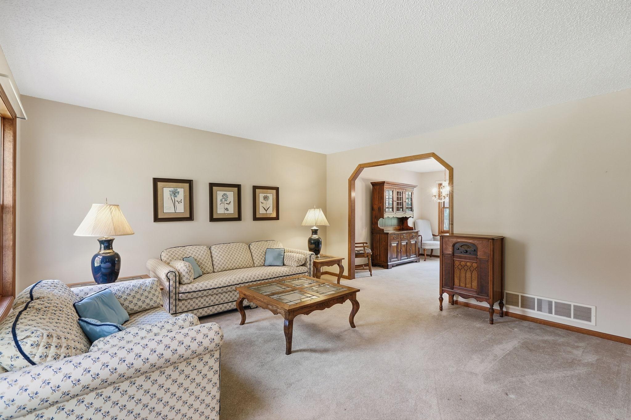 View of Residential at 2354 Heights Avenue, Maplewood MN 55119, Maplewood (26 of 56) - Mike Wilen | Minnesota Team Real Estate