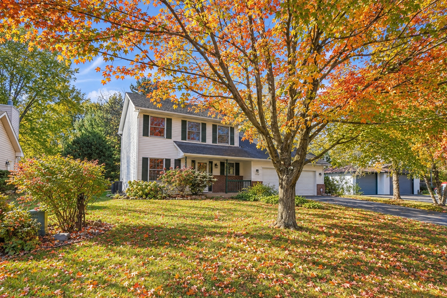 View of Single Family at 2354 Heights Avenue, Maplewood - Mike Wilen | Minnesota Team Real Estate