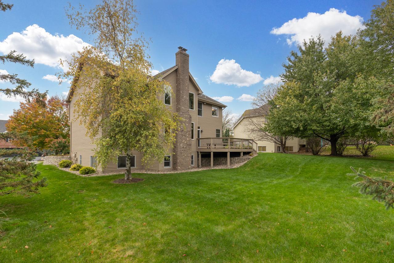 View of Residential at 19054 Magenta Bay, Eden Prairie MN 55347, Eden Prairie (54 of 70) - Mike Wilen | Minnesota Team Real Estate