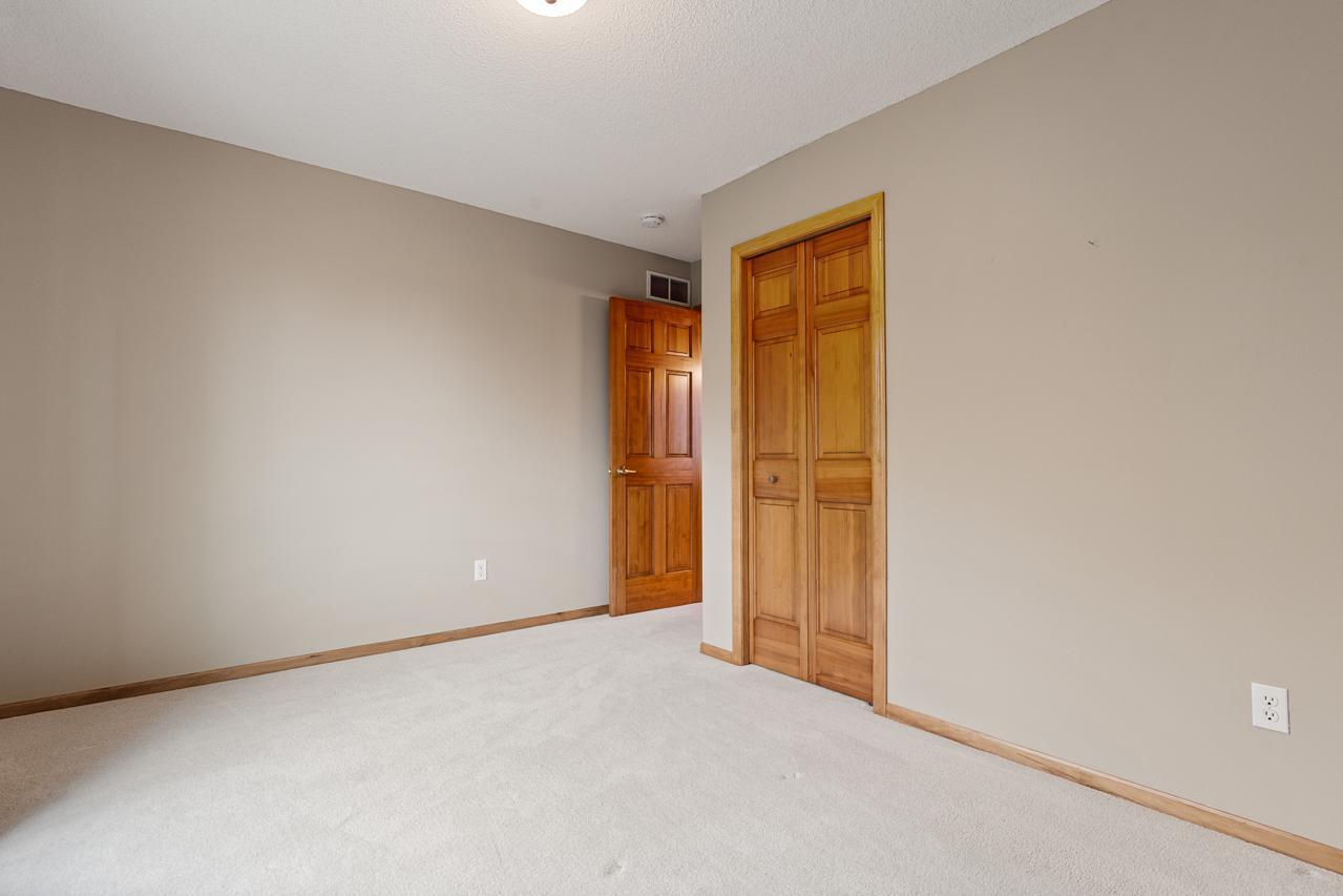 View of Residential at 19054 Magenta Bay, Eden Prairie MN 55347, Eden Prairie (42 of 70) - Mike Wilen | Minnesota Team Real Estate