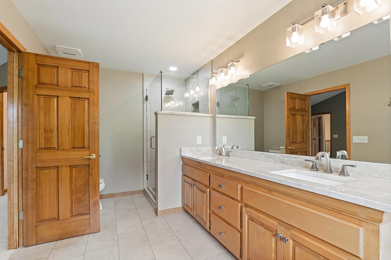 View of Residential at 19054 Magenta Bay, Eden Prairie MN 55347, Eden Prairie (34 of 70) - Mike Wilen | Minnesota Team Real Estate