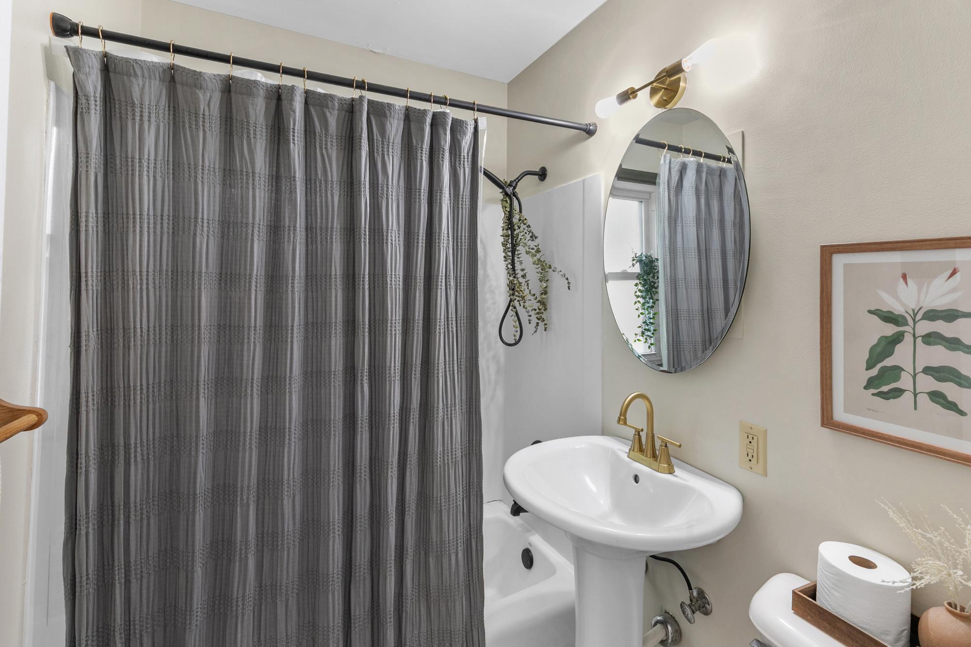 View of Residential at 1668 Idaho Avenue, Saint Paul MN 55106, Saint Paul (21 of 29) - Mike Wilen | Minnesota Team Real Estate