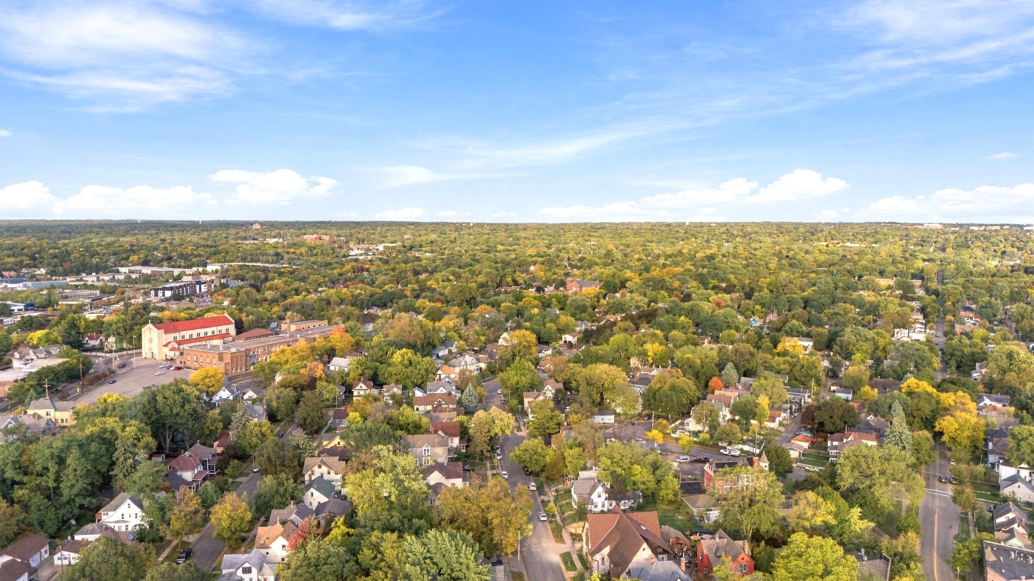 View of Residential Income at 696 5th Street, Saint Paul MN 55106, Saint Paul (21 of 22) - Mike Wilen | Minnesota Team Real Estate