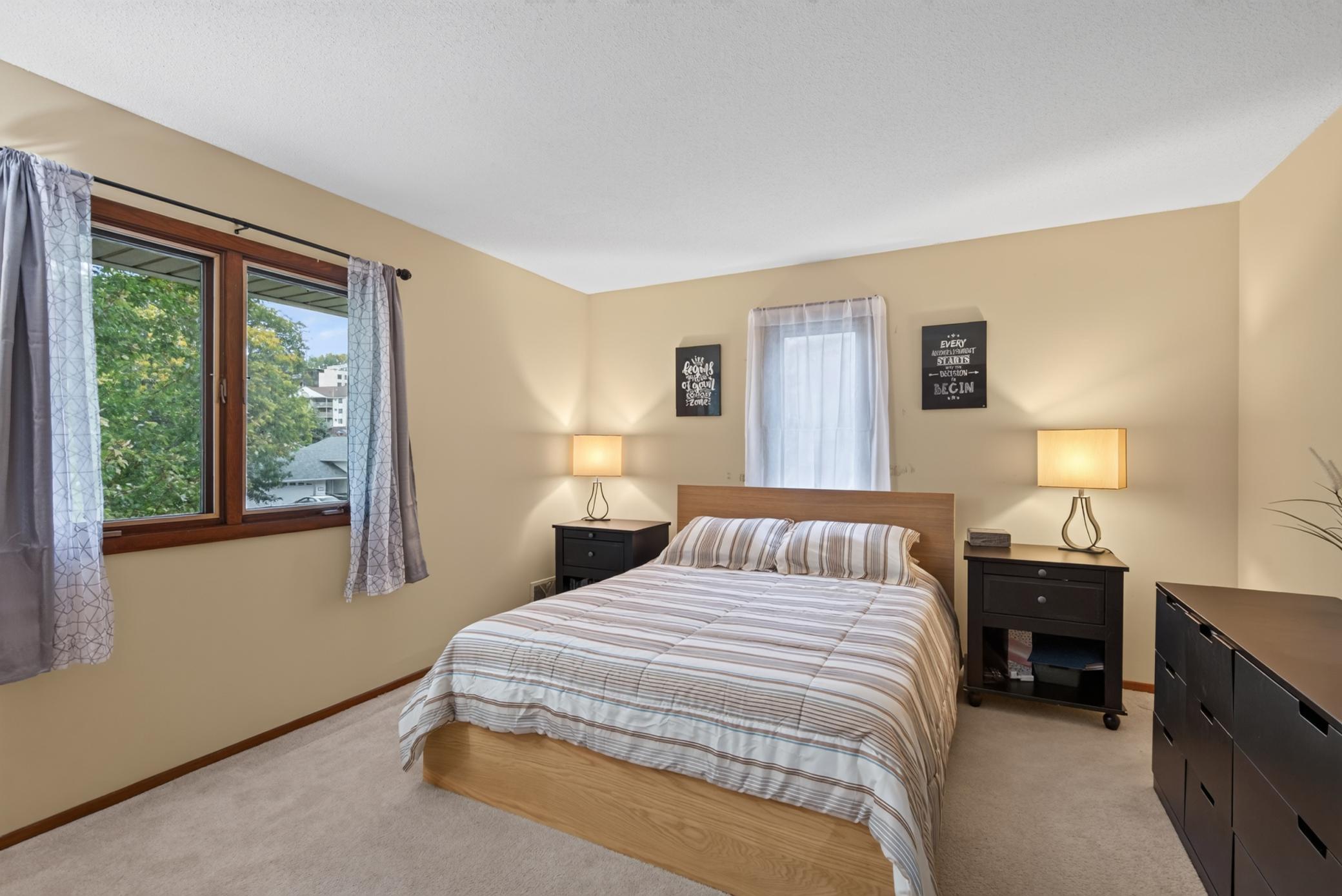 View of Residential at 162 Emerson Avenue, West Saint Paul MN 55118, West Saint Paul (25 of 34) - Mike Wilen | Minnesota Team Real Estate