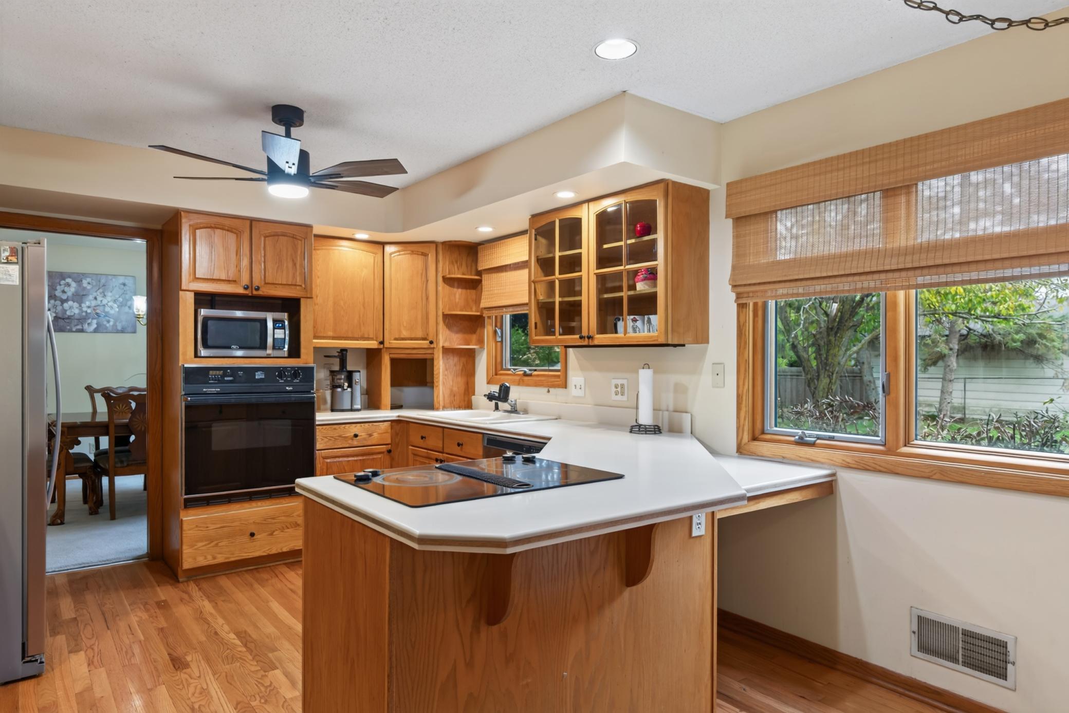 View of Residential at 162 Emerson Avenue, West Saint Paul MN 55118, West Saint Paul (15 of 34) - Mike Wilen | Minnesota Team Real Estate