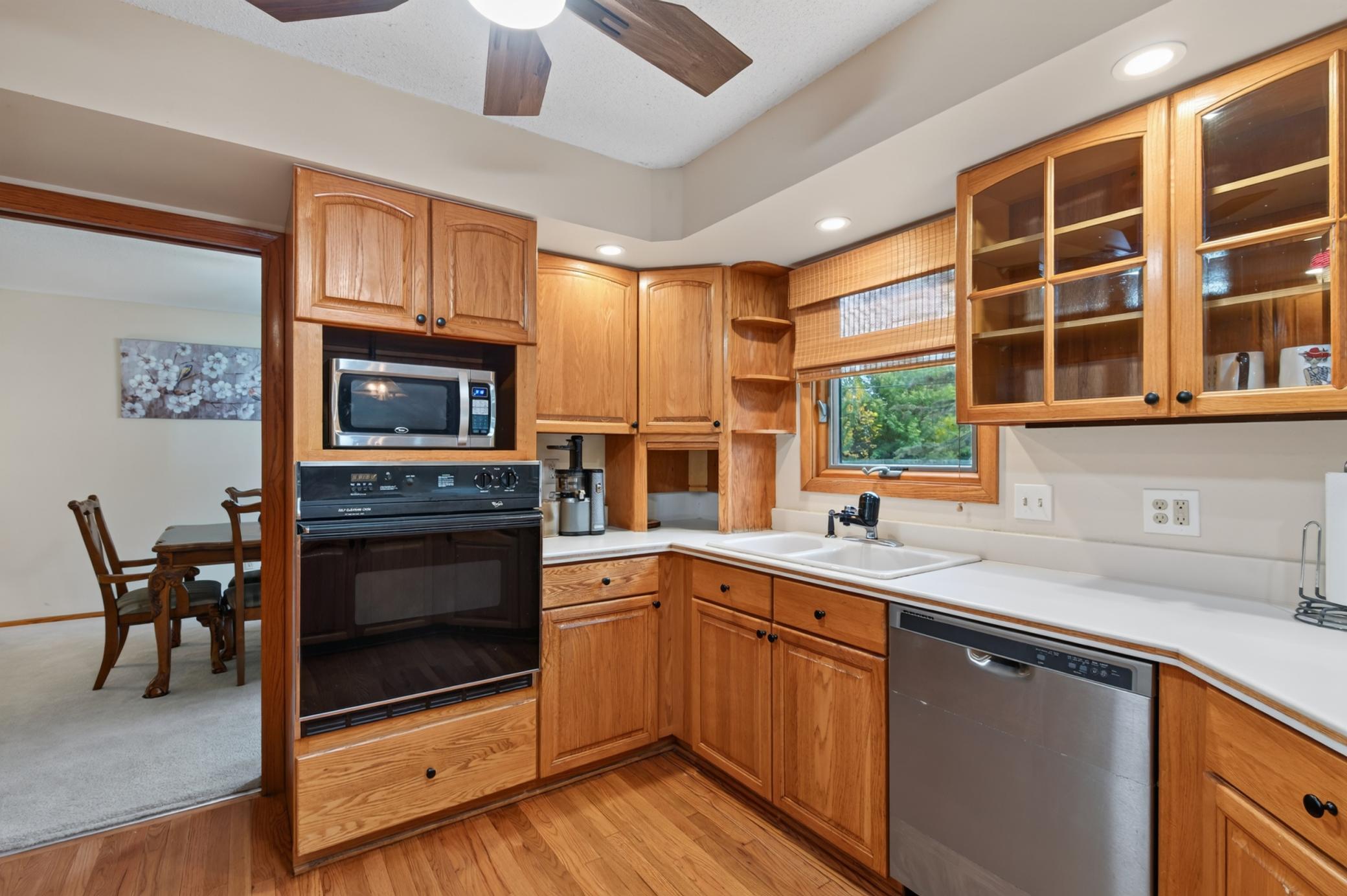 View of Residential at 162 Emerson Avenue, West Saint Paul MN 55118, West Saint Paul (12 of 34) - Mike Wilen | Minnesota Team Real Estate