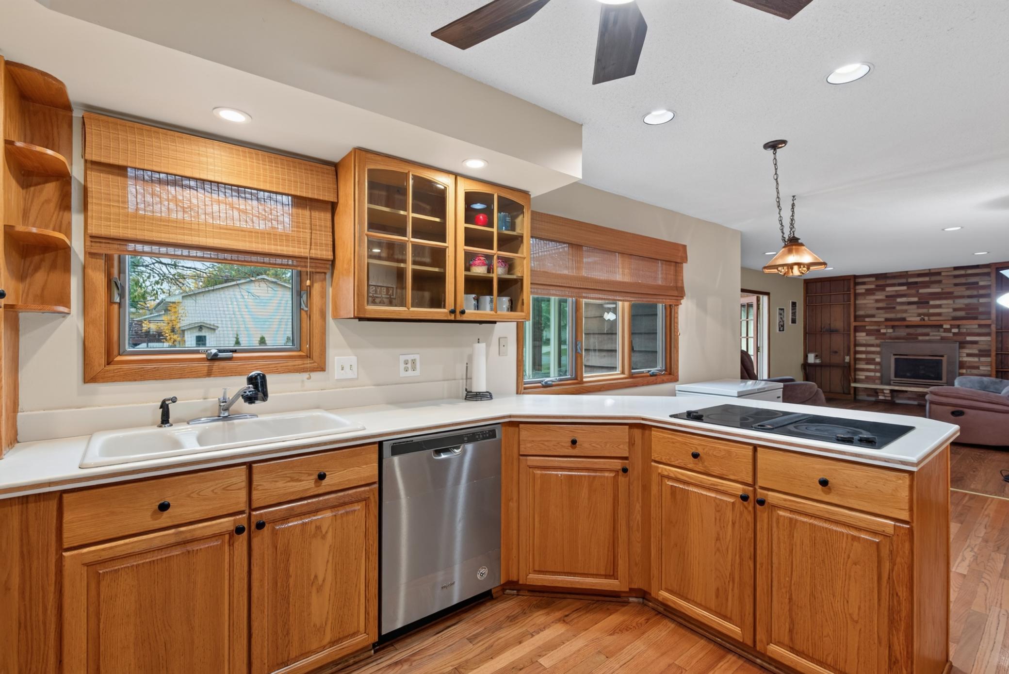 View of Residential at 162 Emerson Avenue, West Saint Paul MN 55118, West Saint Paul (10 of 34) - Mike Wilen | Minnesota Team Real Estate