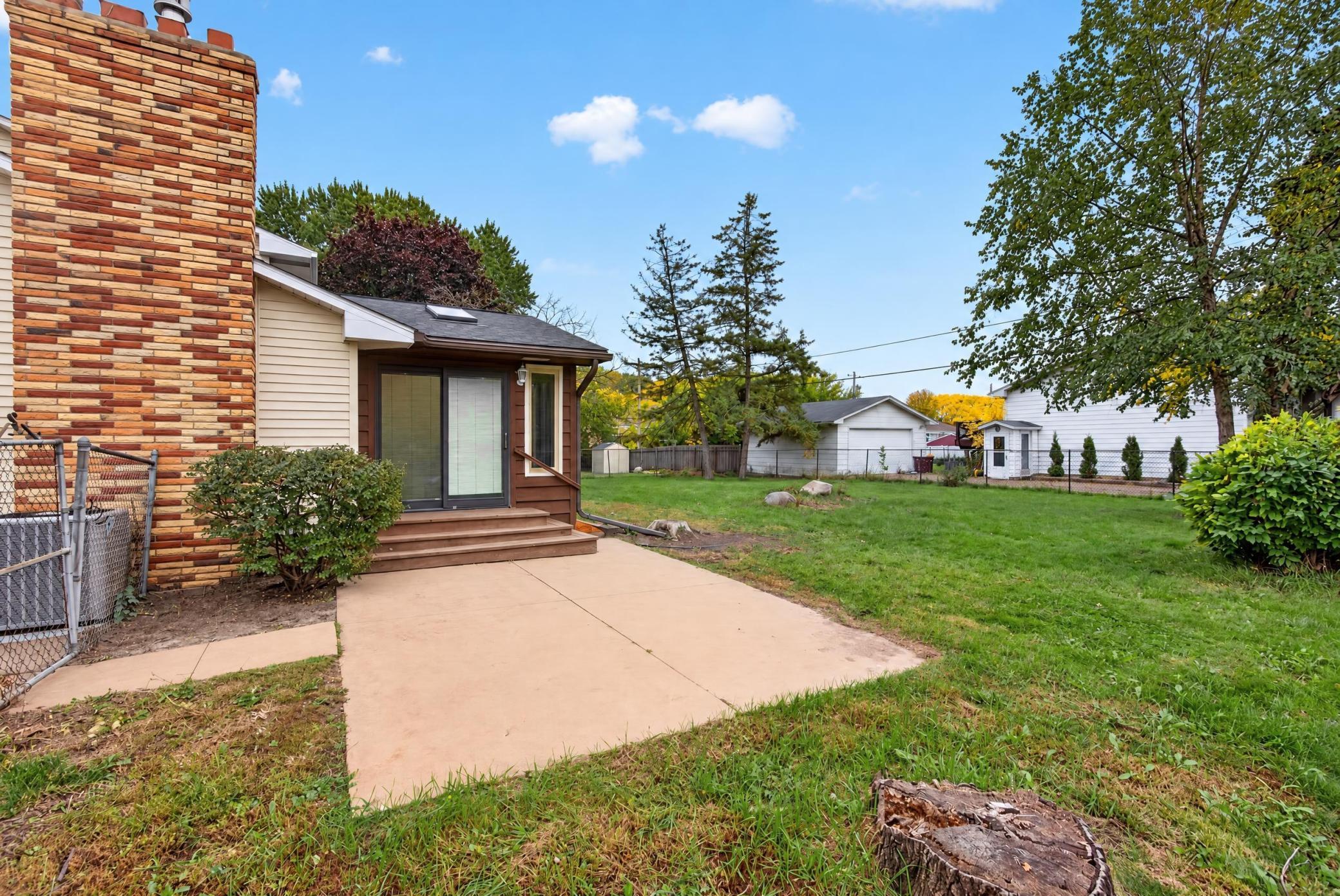 View of Residential at 162 Emerson Avenue, West Saint Paul MN 55118, West Saint Paul (3 of 34) - Mike Wilen | Minnesota Team Real Estate