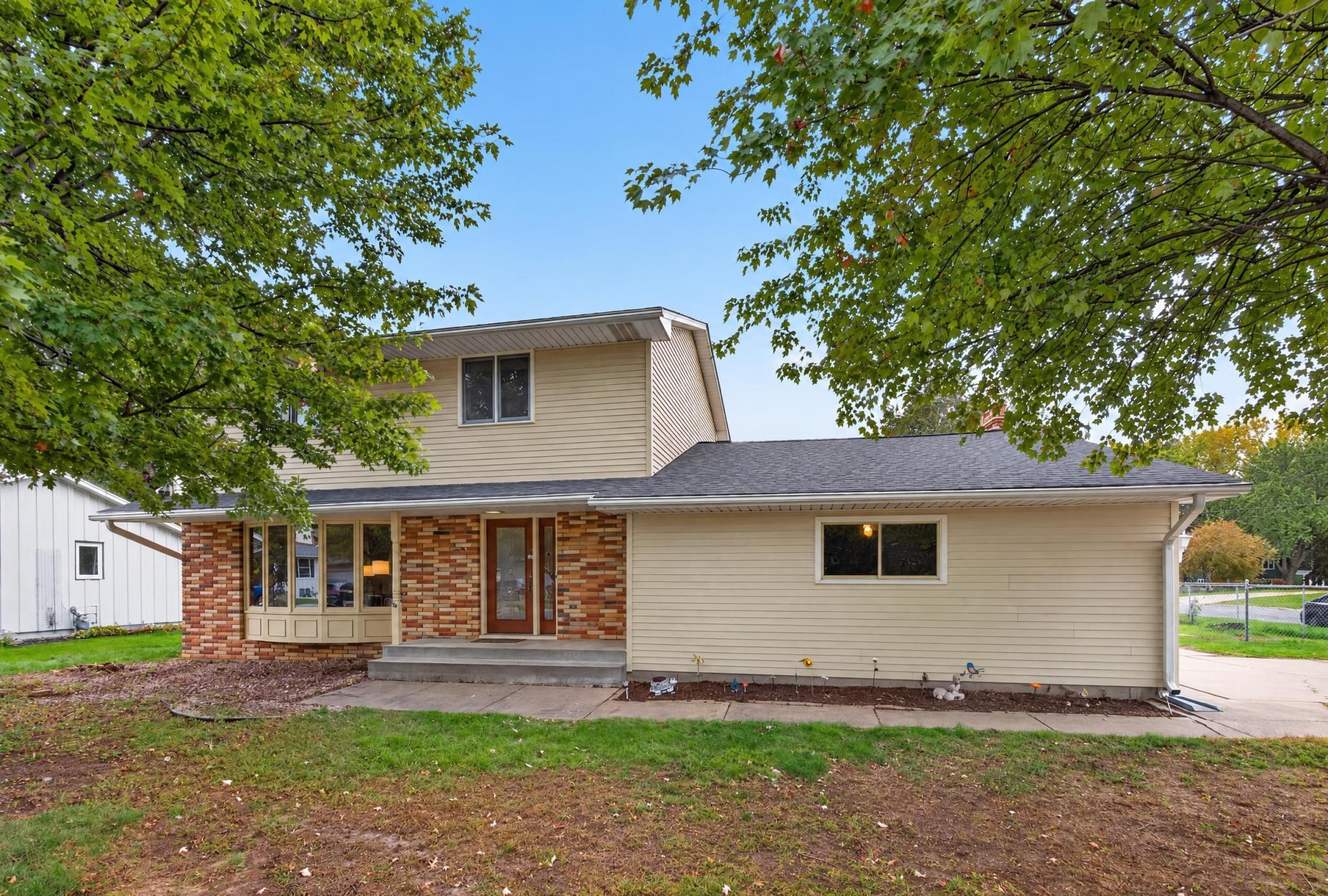 View of Single Family at 162 Emerson Avenue, West Saint Paul - Mike Wilen | Minnesota Team Real Estate