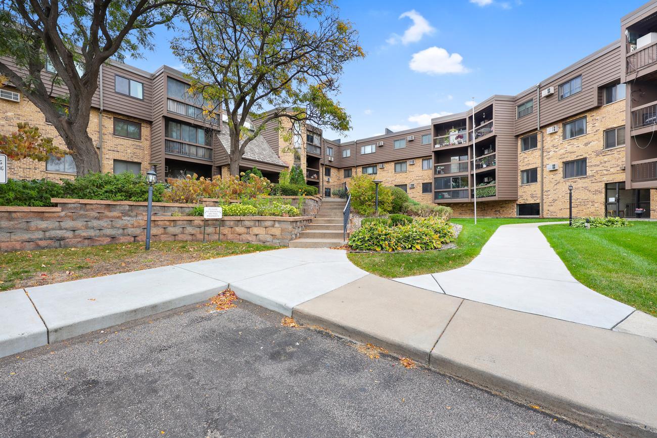 View of Residential at 999 41st Avenue #307, Columbia Heights MN 55421, Columbia Heights (26 of 29) - Mike Wilen | Minnesota Team Real Estate