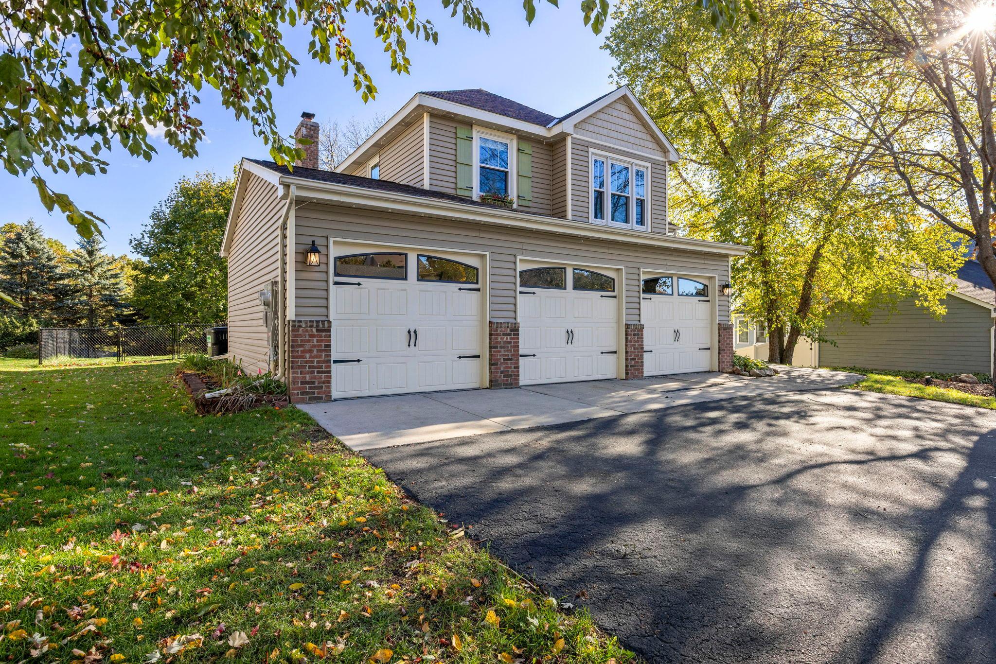 View of Residential at 12723 Durham Way, Apple Valley MN 55124, Apple Valley (5 of 62) - Mike Wilen | Minnesota Team Real Estate