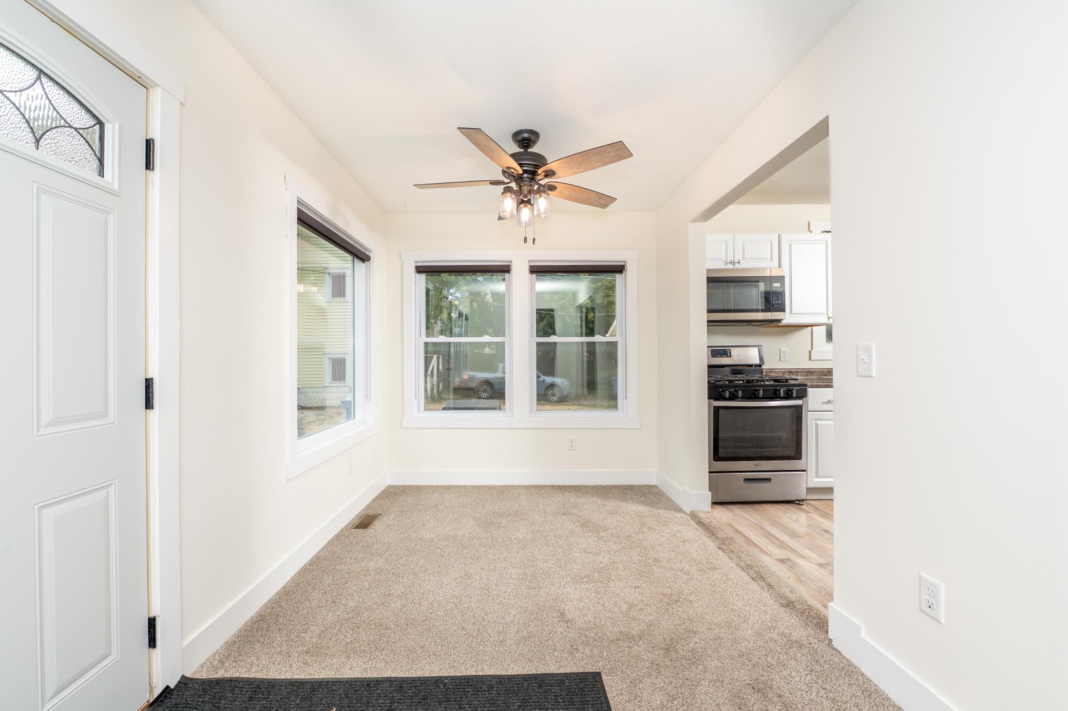 View of Residential at 406 Russell Avenue, Minneapolis MN 55405, Minneapolis (4 of 31) - Mike Wilen | Minnesota Team Real Estate