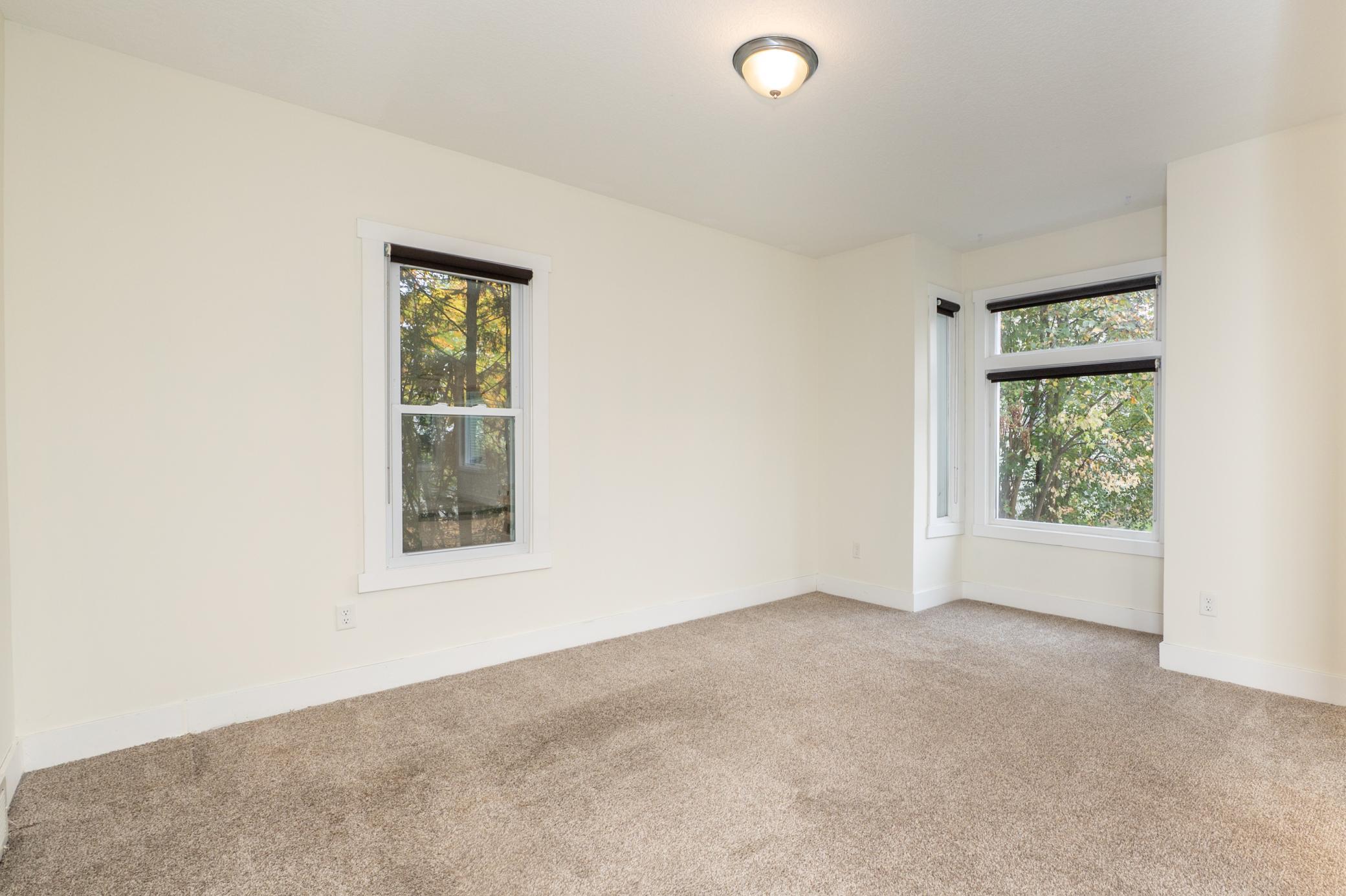 View of Residential at 406 Russell Avenue, Minneapolis MN 55405, Minneapolis (6 of 31) - Mike Wilen | Minnesota Team Real Estate