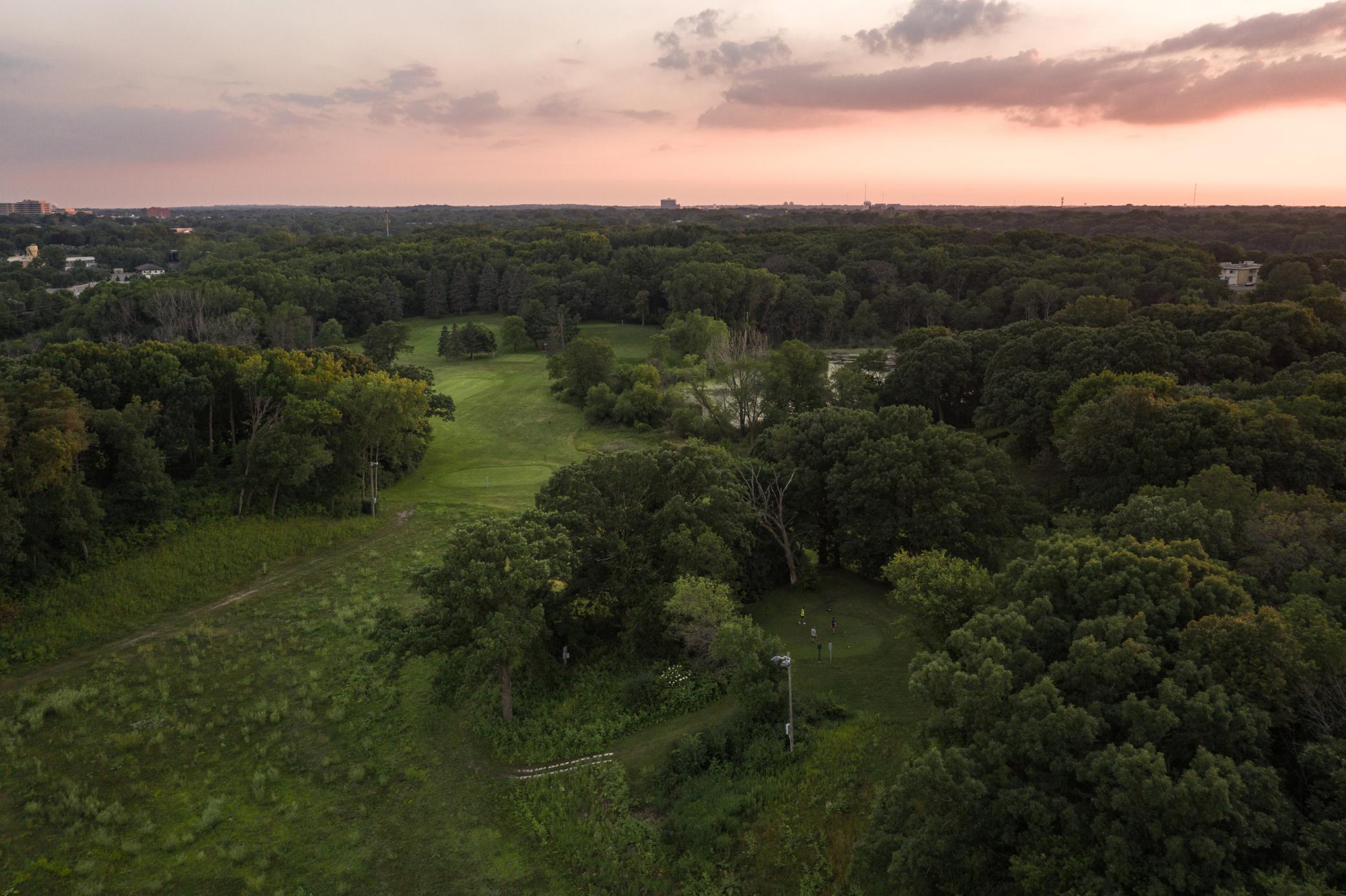 View of Residential at 406 Russell Avenue, Minneapolis MN 55405, Minneapolis (28 of 31) - Mike Wilen | Minnesota Team Real Estate