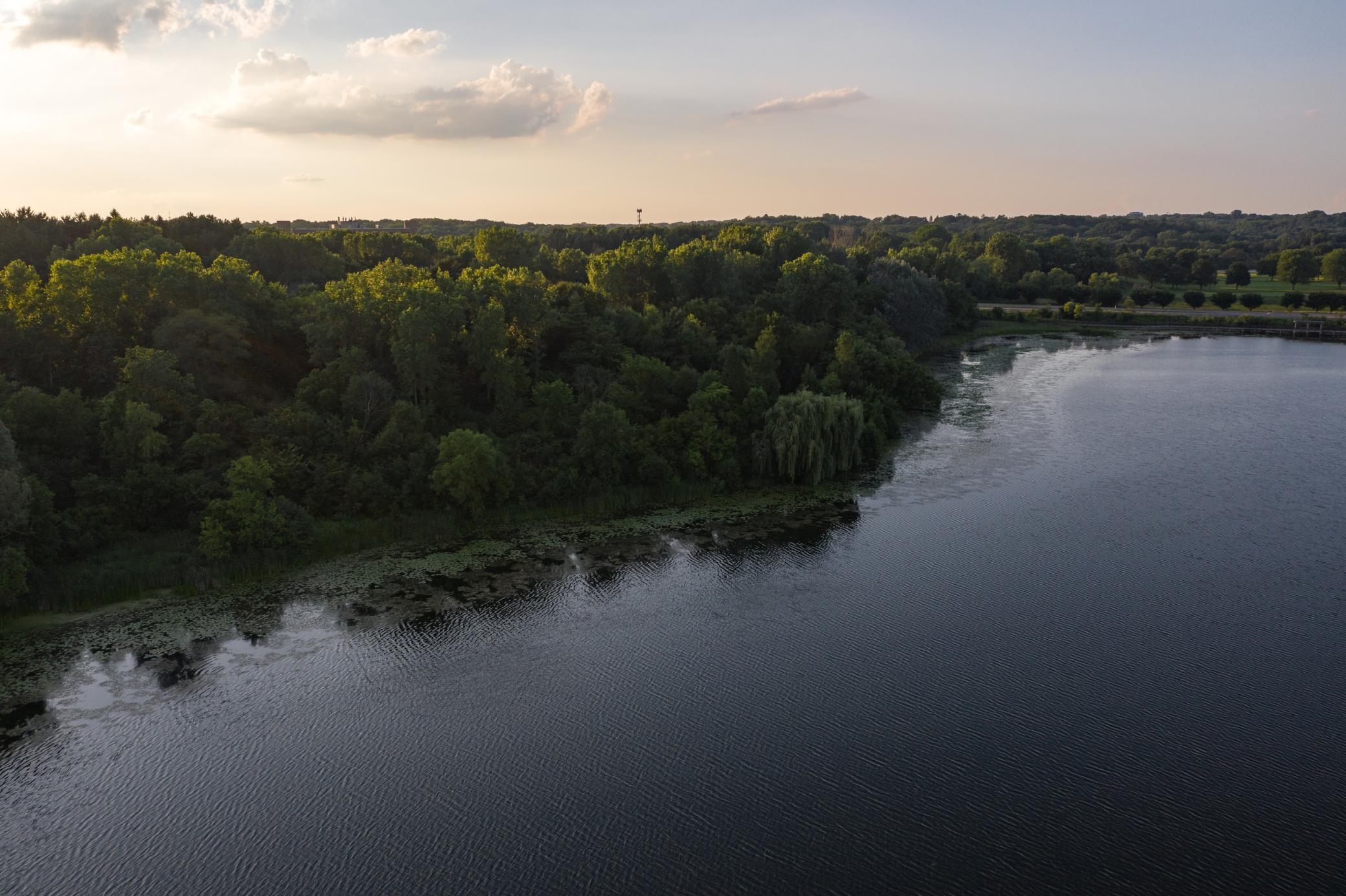 View of Residential at 406 Russell Avenue, Minneapolis MN 55405, Minneapolis (24 of 31) - Mike Wilen | Minnesota Team Real Estate