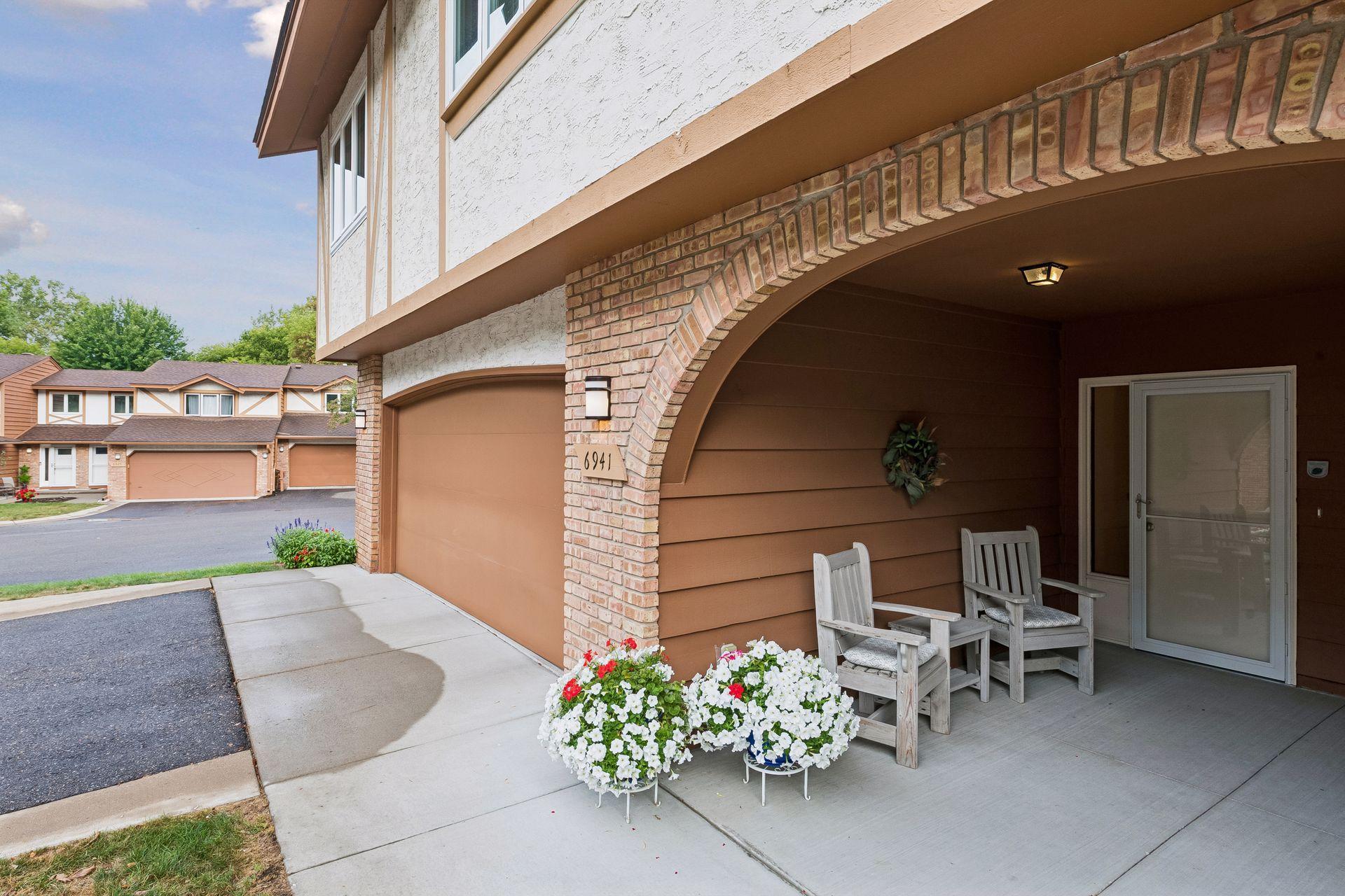 View of (TH) Side x Side at 6941 Edenvale Boulevard, Eden Prairie - Mike Wilen | Minnesota Team Real Estate