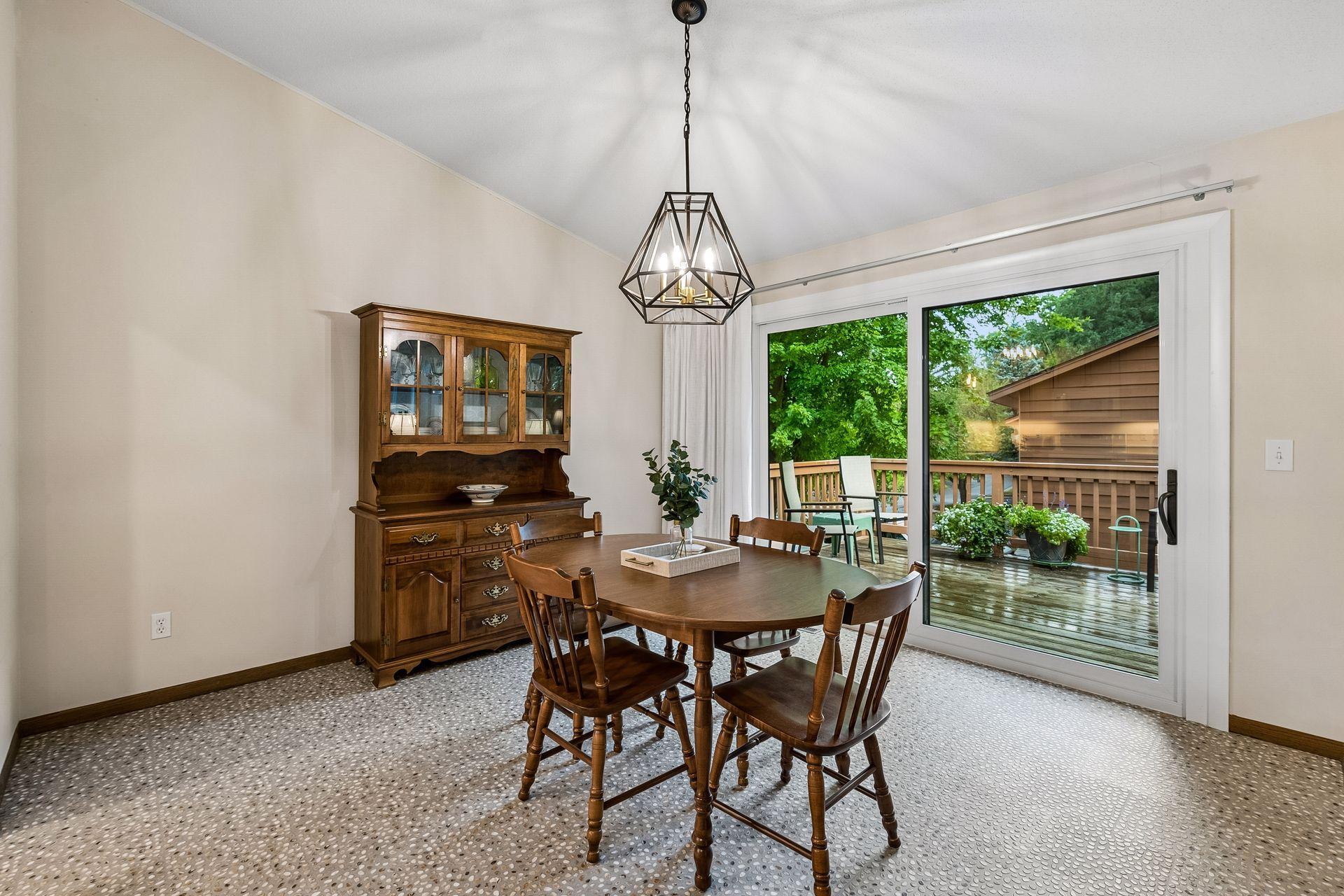 View of Residential at 6941 Edenvale Boulevard, Eden Prairie MN 55346, Eden Prairie (25 of 33) - Mike Wilen | Minnesota Team Real Estate