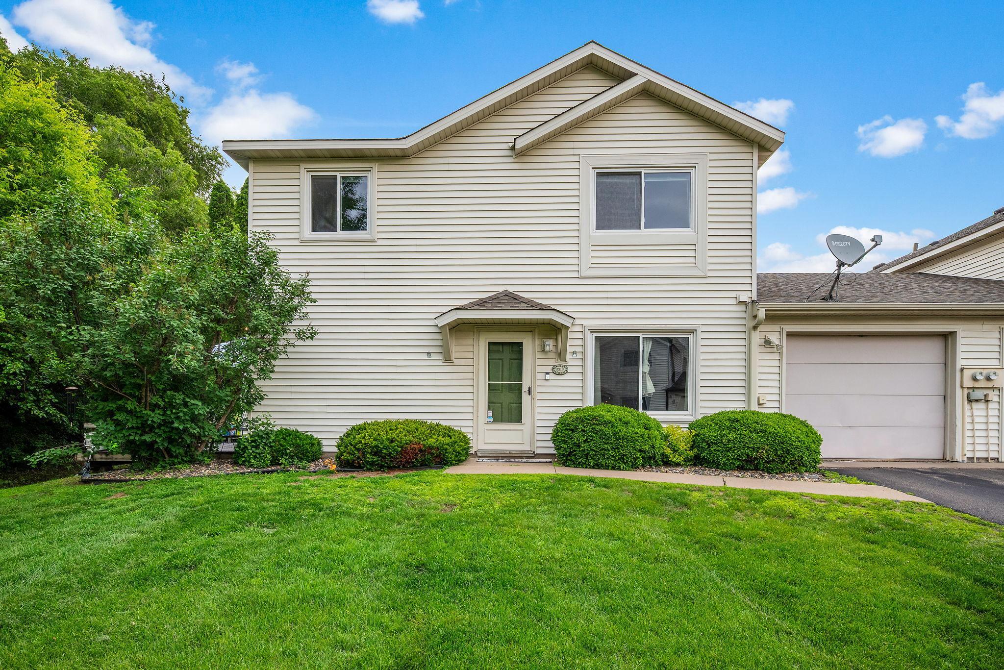 View of (TH) Quad/4 Corners at 1521 Clemson Drive, Eagan - Mike Wilen | Minnesota Team Real Estate