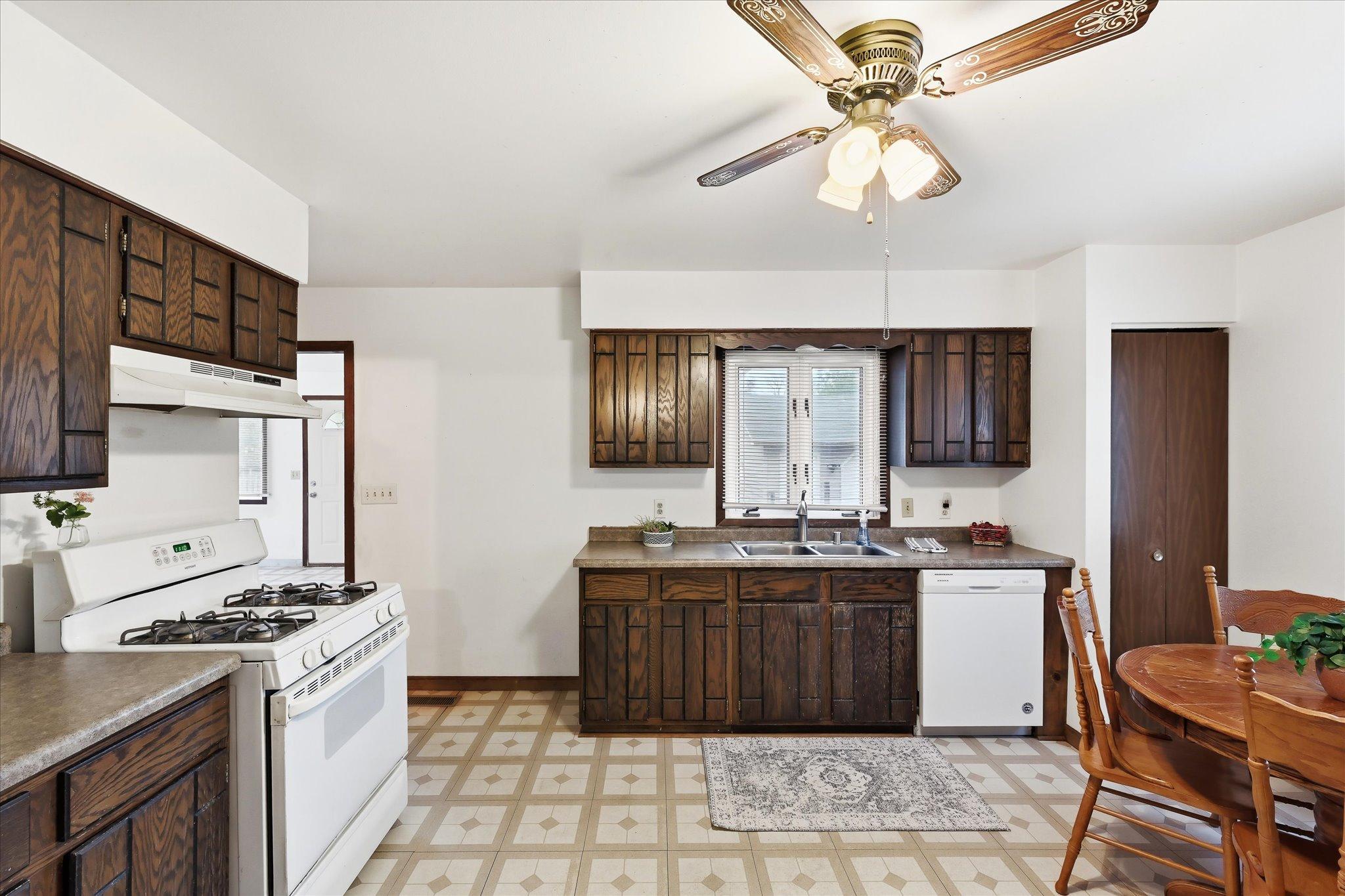 View of Residential at 7532 Idaho Avenue, Brooklyn Park MN 55428, Brooklyn Park (4 of 44) - Mike Wilen | Minnesota Team Real Estate