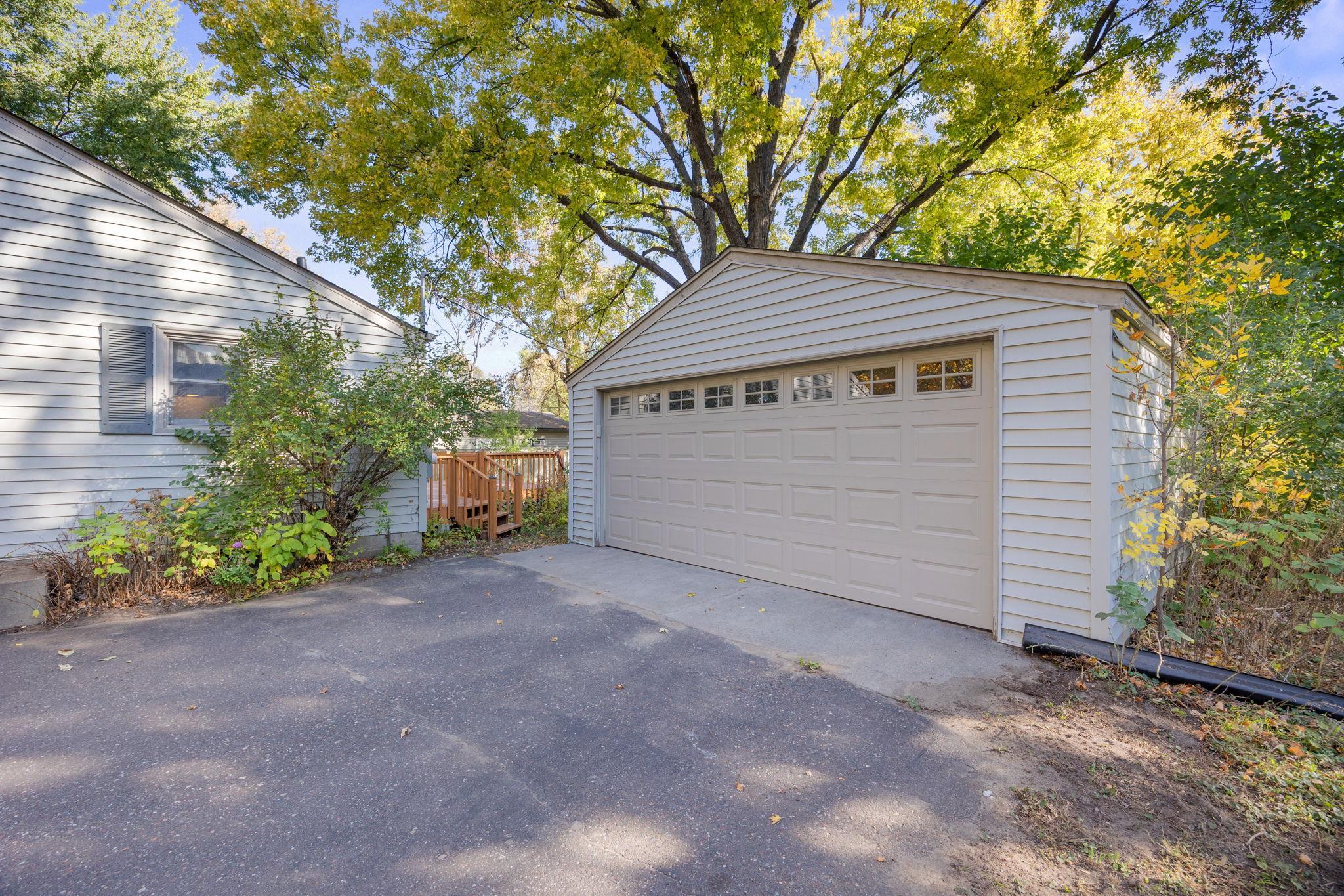 View of Residential at 2938 Albert Street, Roseville MN 55113, Roseville (30 of 31) - Mike Wilen | Minnesota Team Real Estate