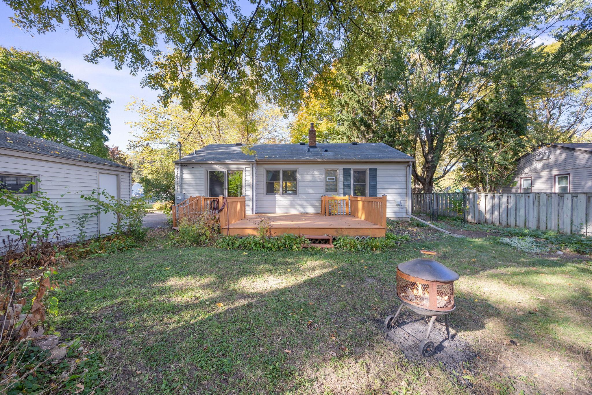 View of Residential at 2938 Albert Street, Roseville MN 55113, Roseville (28 of 31) - Mike Wilen | Minnesota Team Real Estate