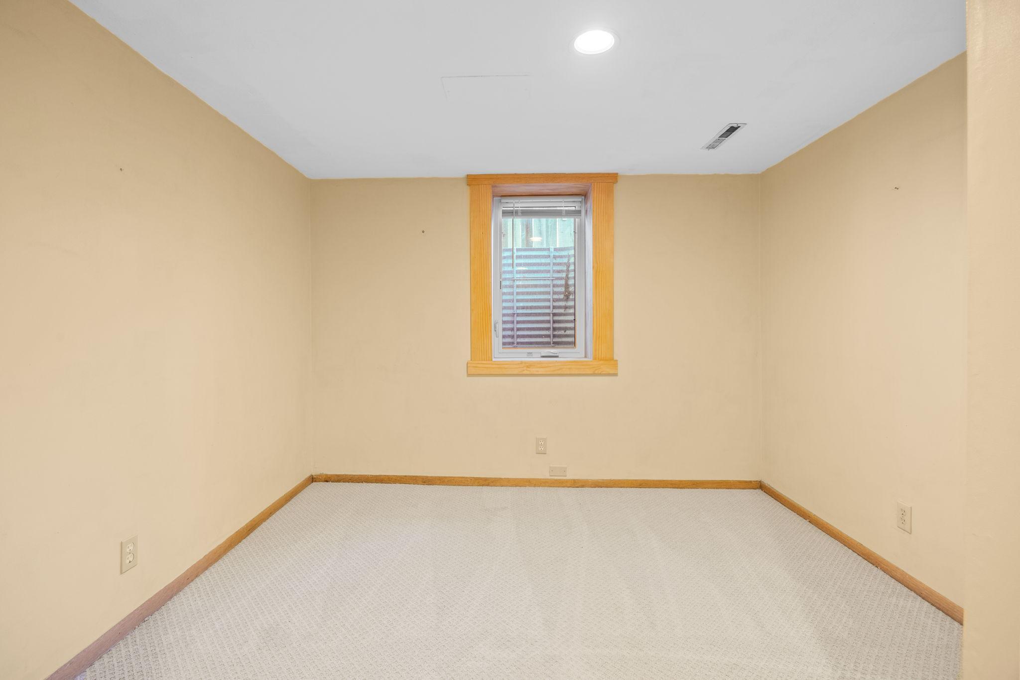 View of Residential at 2938 Albert Street, Roseville MN 55113, Roseville (24 of 31) - Mike Wilen | Minnesota Team Real Estate
