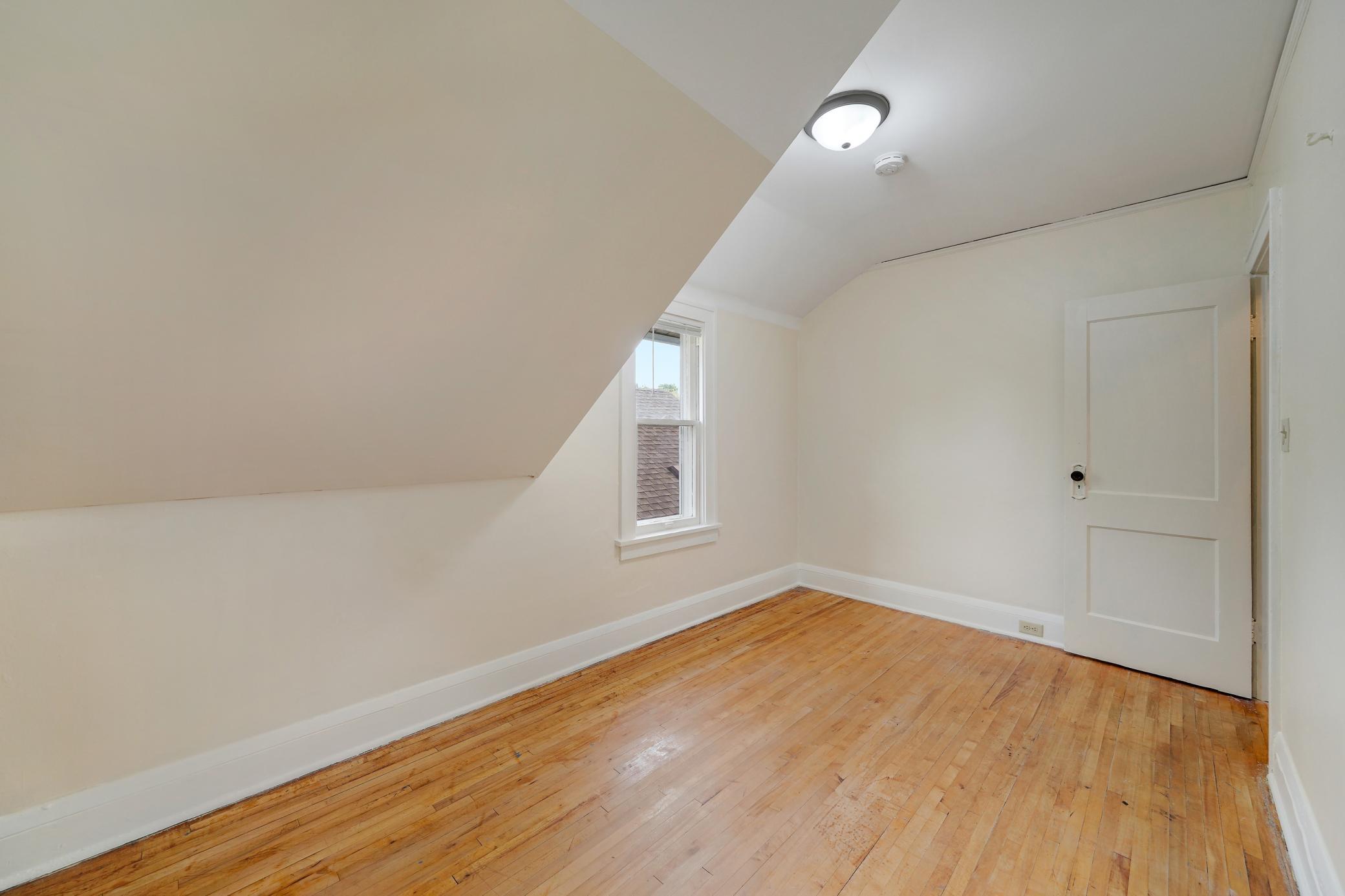 View of Residential Income at 3650 Russell Avenue, Minneapolis MN 55412, Minneapolis (41 of 58) - Mike Wilen | Minnesota Team Real Estate
