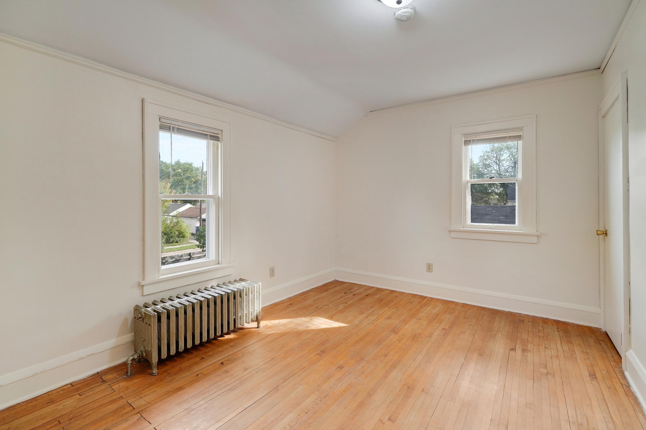 View of Residential Income at 3650 Russell Avenue, Minneapolis MN 55412, Minneapolis (38 of 58) - Mike Wilen | Minnesota Team Real Estate