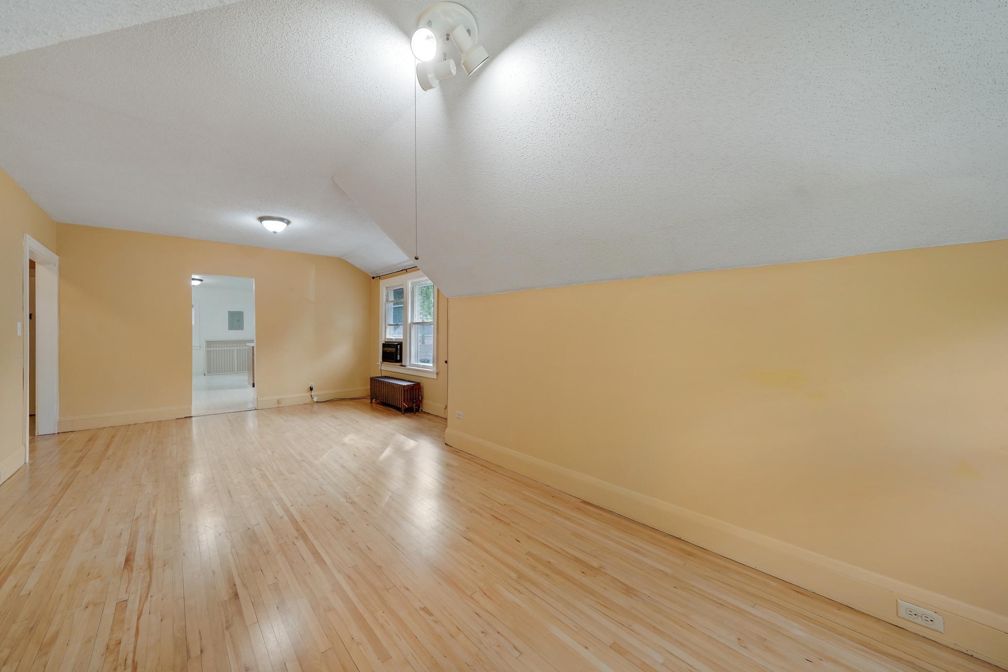 View of Residential Income at 3650 Russell Avenue, Minneapolis MN 55412, Minneapolis (28 of 58) - Mike Wilen | Minnesota Team Real Estate