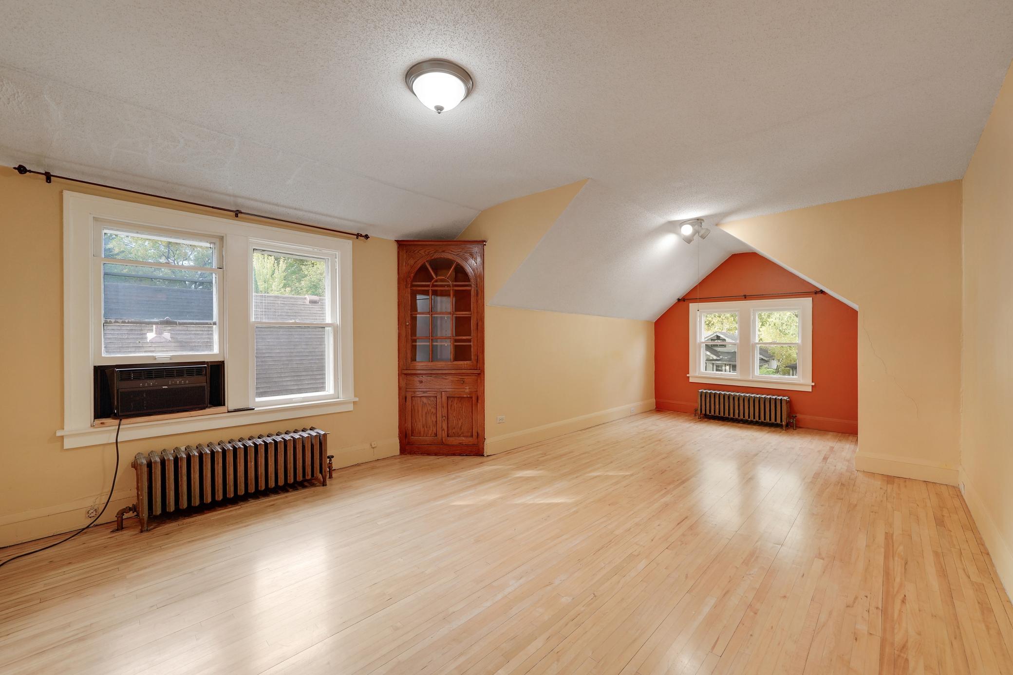 View of Residential Income at 3650 Russell Avenue, Minneapolis MN 55412, Minneapolis (26 of 58) - Mike Wilen | Minnesota Team Real Estate