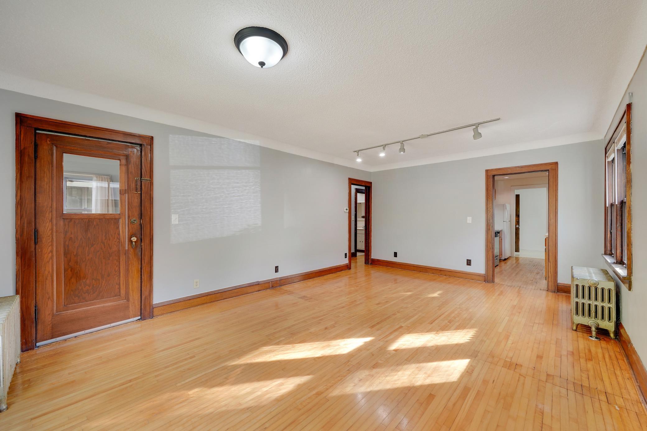 View of Residential Income at 3650 Russell Avenue, Minneapolis MN 55412, Minneapolis (10 of 58) - Mike Wilen | Minnesota Team Real Estate