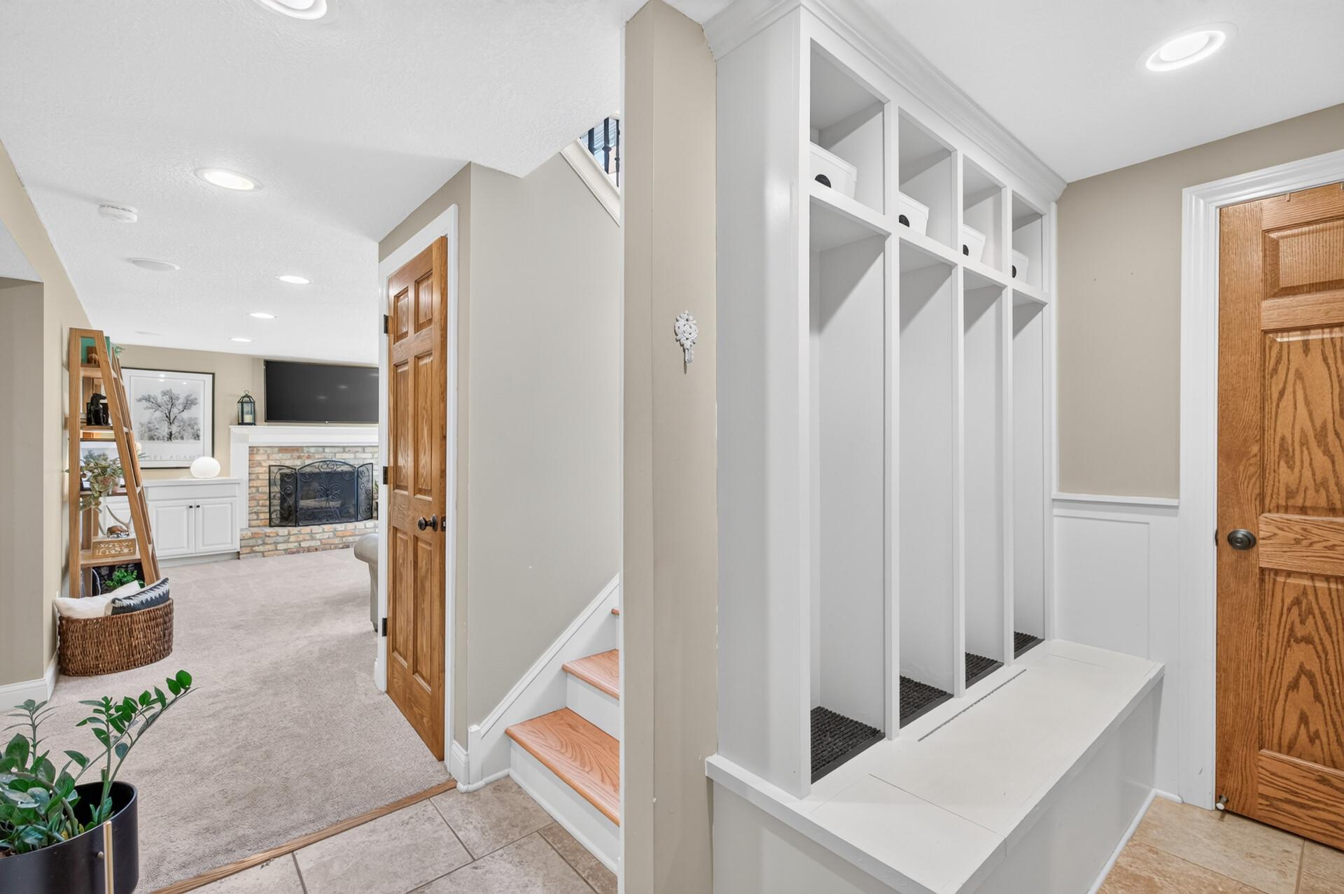 View of Residential at 3230 Shadyview Lane, Plymouth MN 55447, Plymouth (27 of 31) - Mike Wilen | Minnesota Team Real Estate