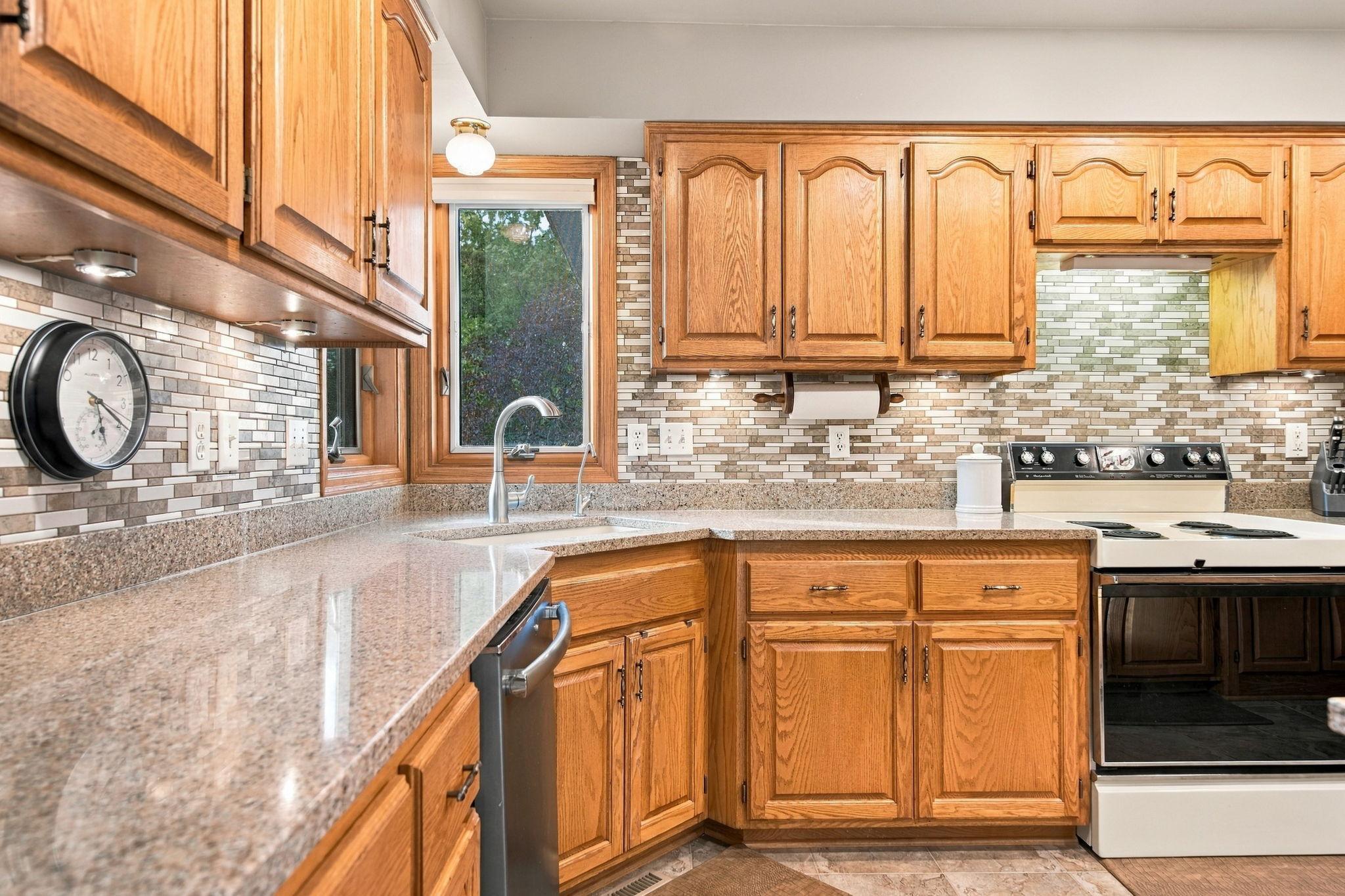 View of Residential at 940 Douglas Court, Anoka MN 55303, Anoka (16 of 41) - Mike Wilen | Minnesota Team Real Estate