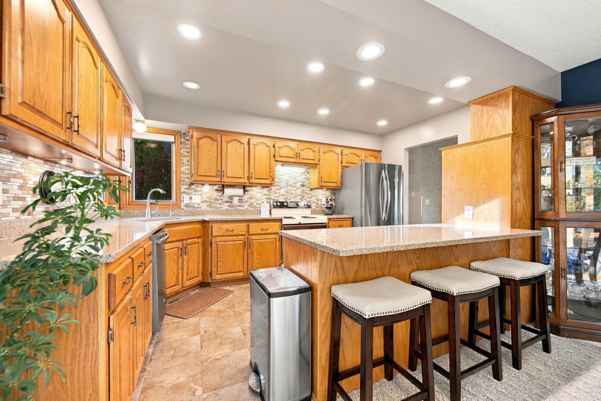 View of Residential at 940 Douglas Court, Anoka MN 55303, Anoka (12 of 41) - Mike Wilen | Minnesota Team Real Estate