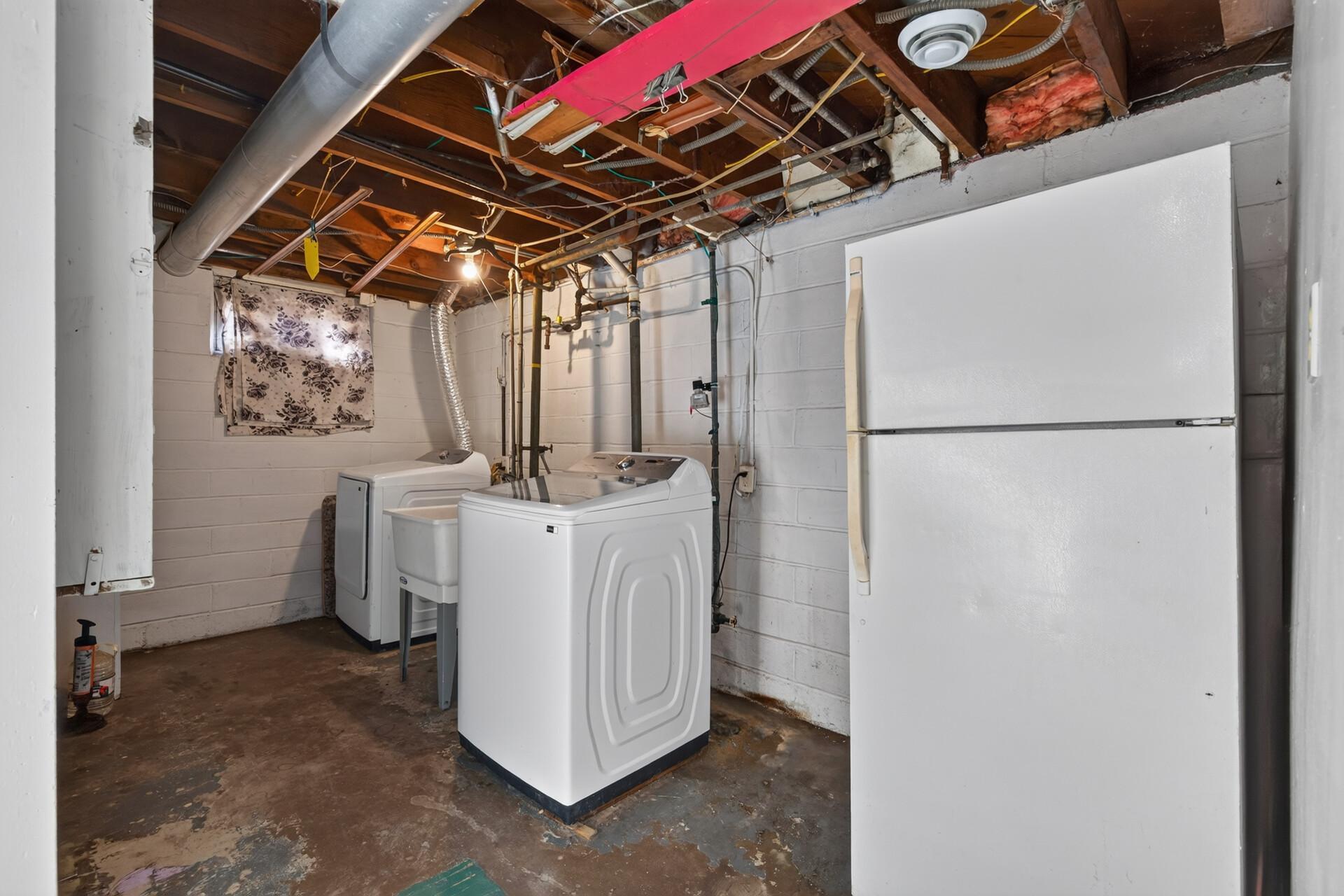 View of Residential at 4822 Bryant Avenue, Minneapolis MN 55430, Minneapolis (26 of 30) - Mike Wilen | Minnesota Team Real Estate