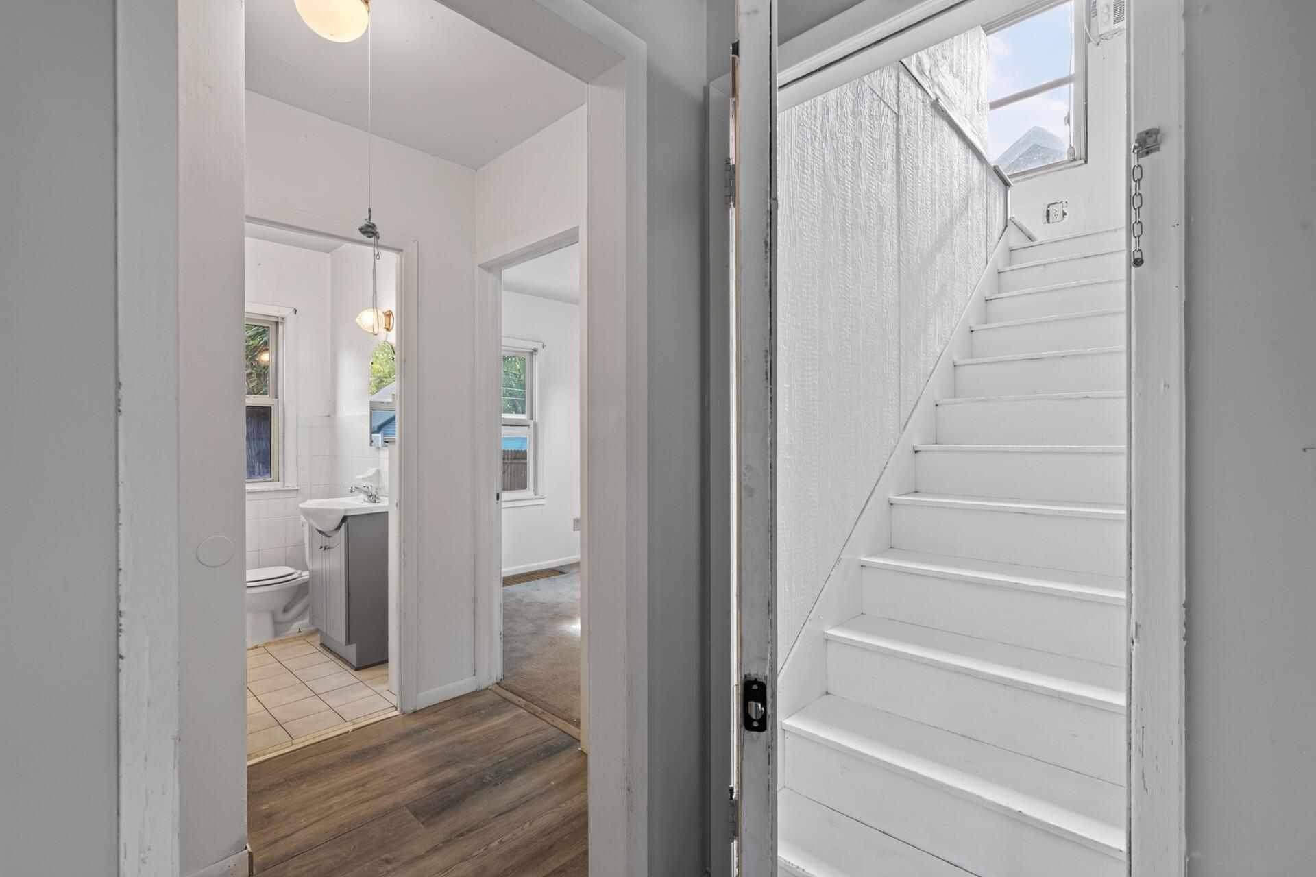 View of Residential at 4822 Bryant Avenue, Minneapolis MN 55430, Minneapolis (17 of 30) - Mike Wilen | Minnesota Team Real Estate