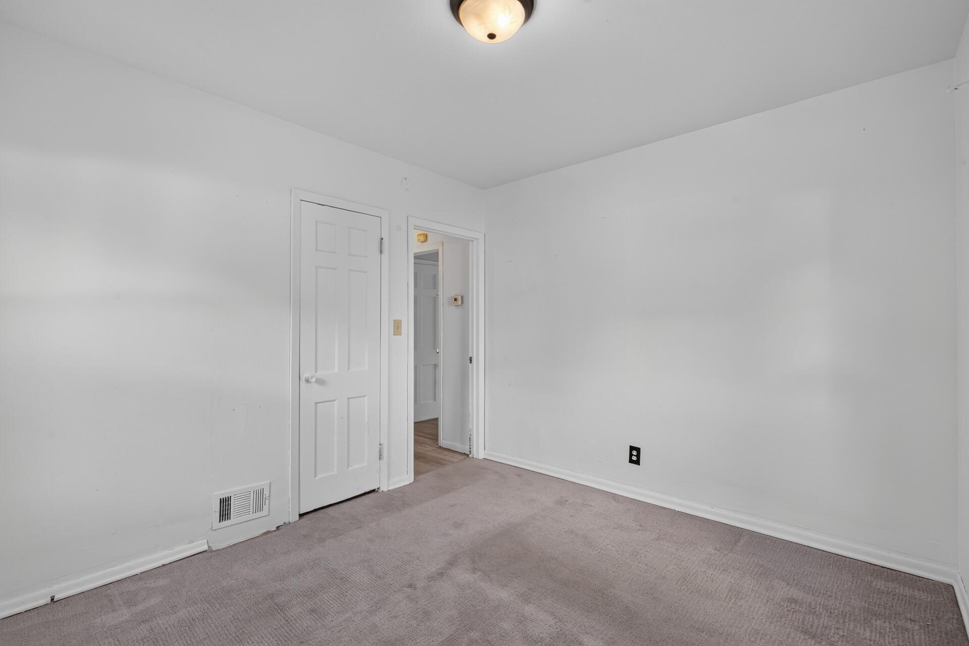 View of Residential at 4822 Bryant Avenue, Minneapolis MN 55430, Minneapolis (11 of 30) - Mike Wilen | Minnesota Team Real Estate