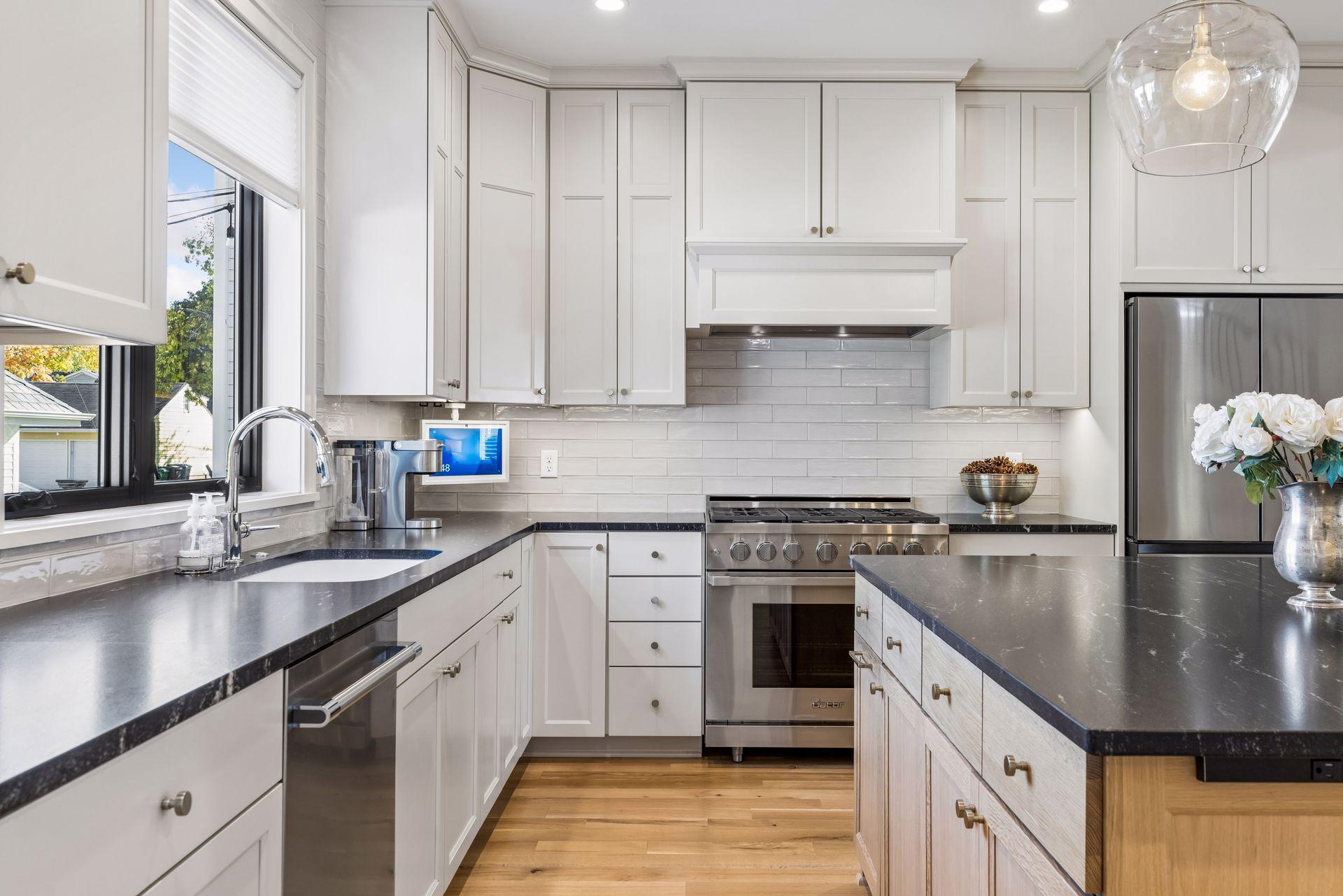 View of Residential at 5047 Abbott Avenue, Minneapolis MN 55410, Minneapolis (11 of 42) - Mike Wilen | Minnesota Team Real Estate