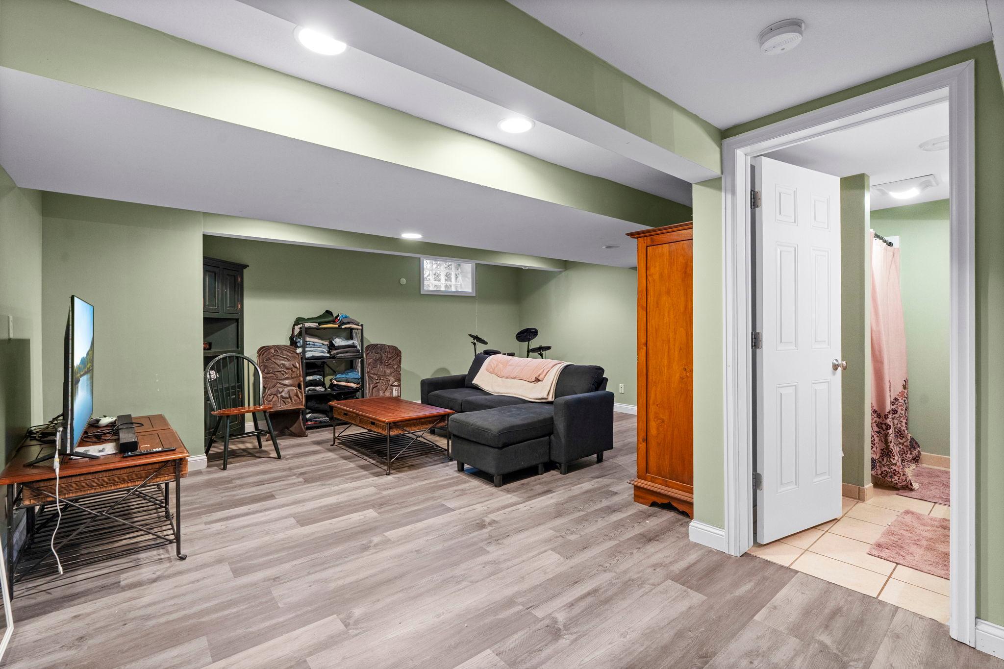 View of Residential at 4100 Xenwood Avenue, Saint Louis Park MN 55416, Saint Louis Park (30 of 47) - Mike Wilen | Minnesota Team Real Estate