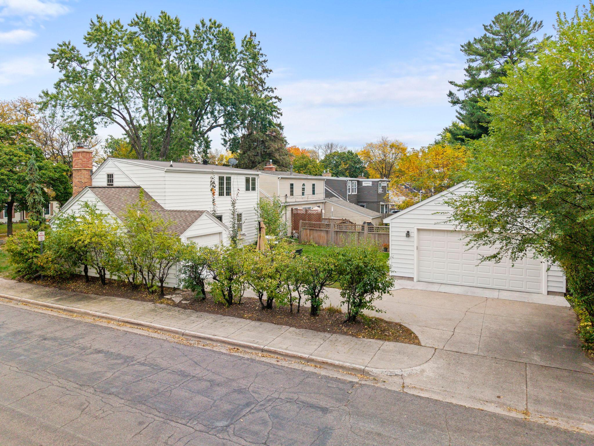 View of Residential at 4100 Xenwood Avenue, Saint Louis Park MN 55416, Saint Louis Park (3 of 47) - Mike Wilen | Minnesota Team Real Estate
