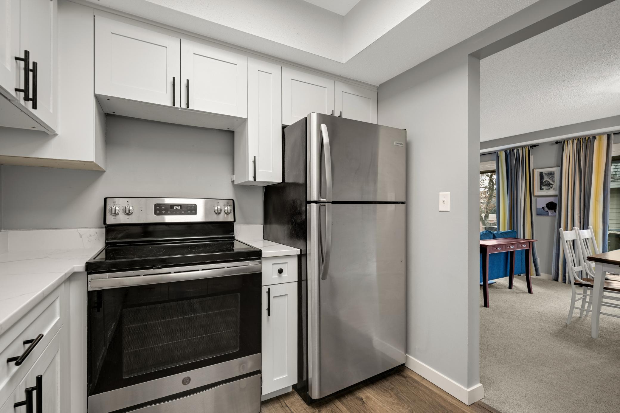 View of Residential at 6415 Colony Way #2C, Edina MN 55435, Edina (14 of 32) - Mike Wilen | Minnesota Team Real Estate