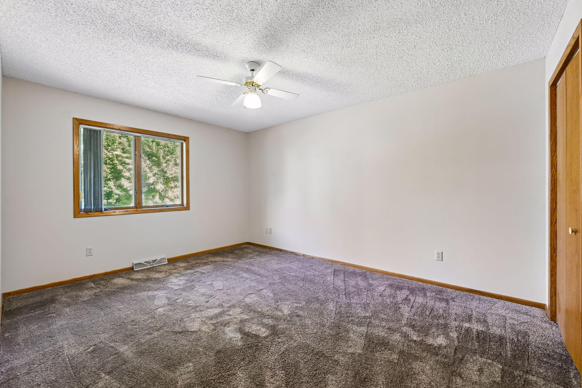 View of Residential at 2621 Emerald Lane, Shakopee MN 55379, Shakopee (18 of 34) - Mike Wilen | Minnesota Team Real Estate