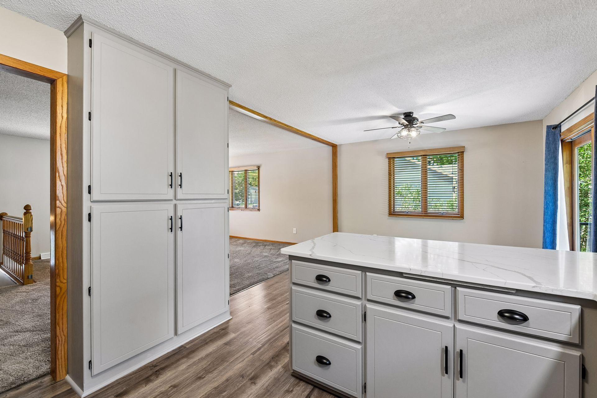 View of Residential at 2621 Emerald Lane, Shakopee MN 55379, Shakopee (9 of 34) - Mike Wilen | Minnesota Team Real Estate