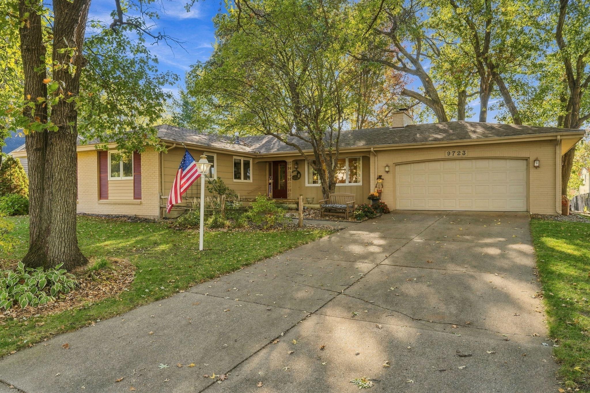 View of Single Family at 9723 Palmer Road, Bloomington - Mike Wilen | Minnesota Team Real Estate
