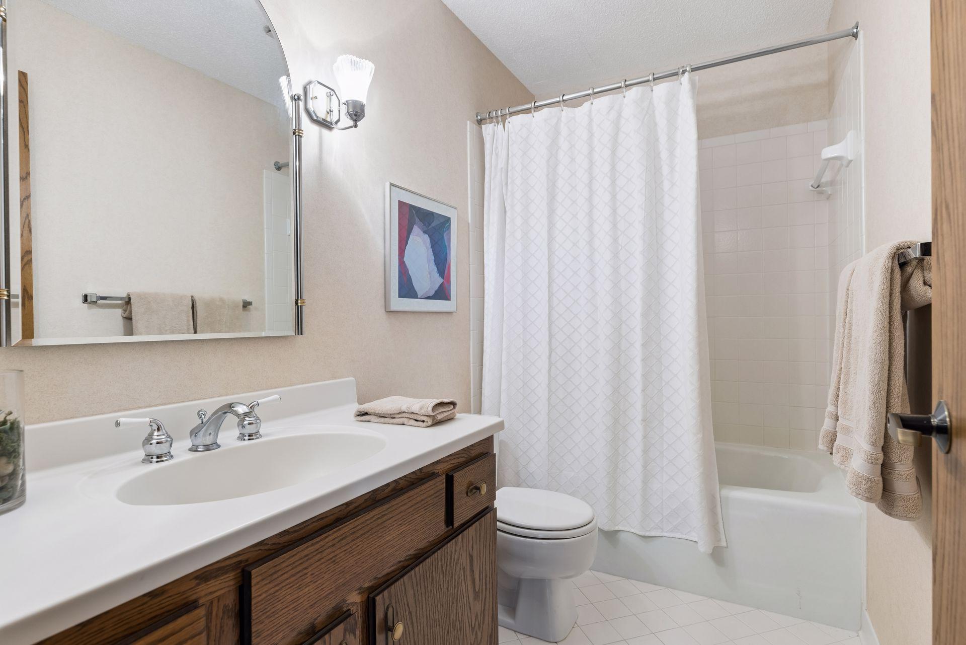 View of Residential at 1235 Yale Place #908, Minneapolis MN 55403, Minneapolis (17 of 78) - Mike Wilen | Minnesota Team Real Estate