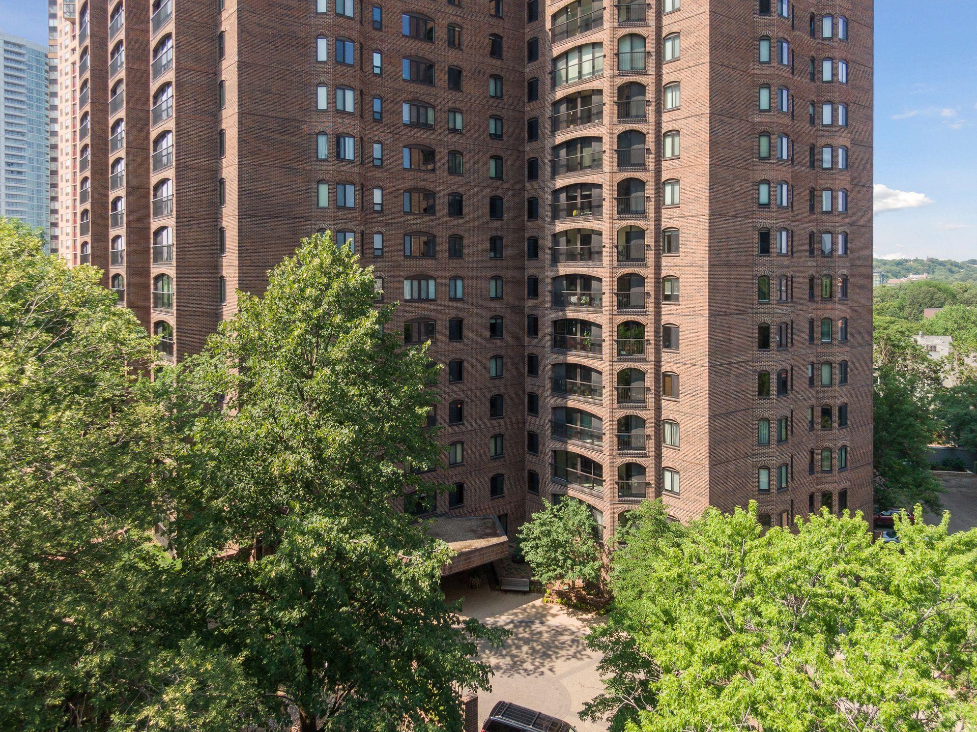 View of Residential at 1235 Yale Place #908, Minneapolis MN 55403, Minneapolis (67 of 78) - Mike Wilen | Minnesota Team Real Estate